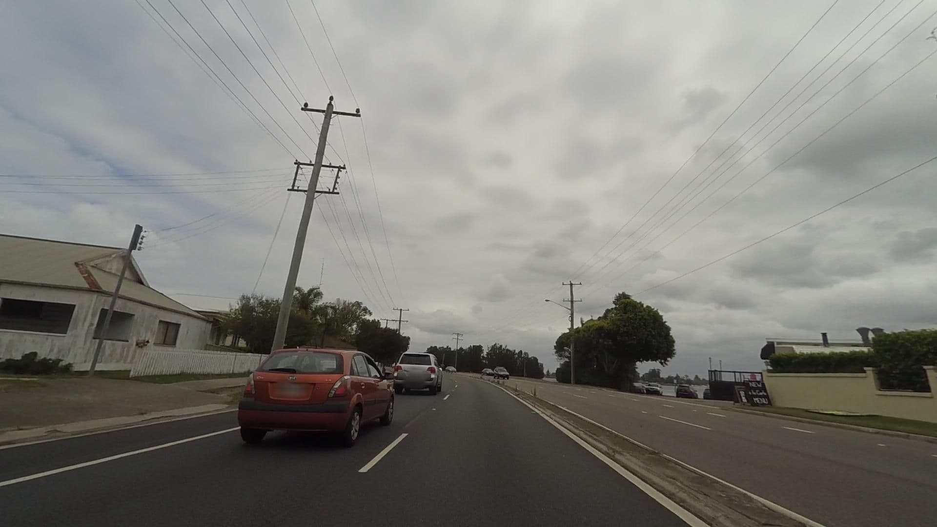 Street view near Squid's Ink Motel, Belmont South — © maxim75 (CC BY-SA · Mapillary)