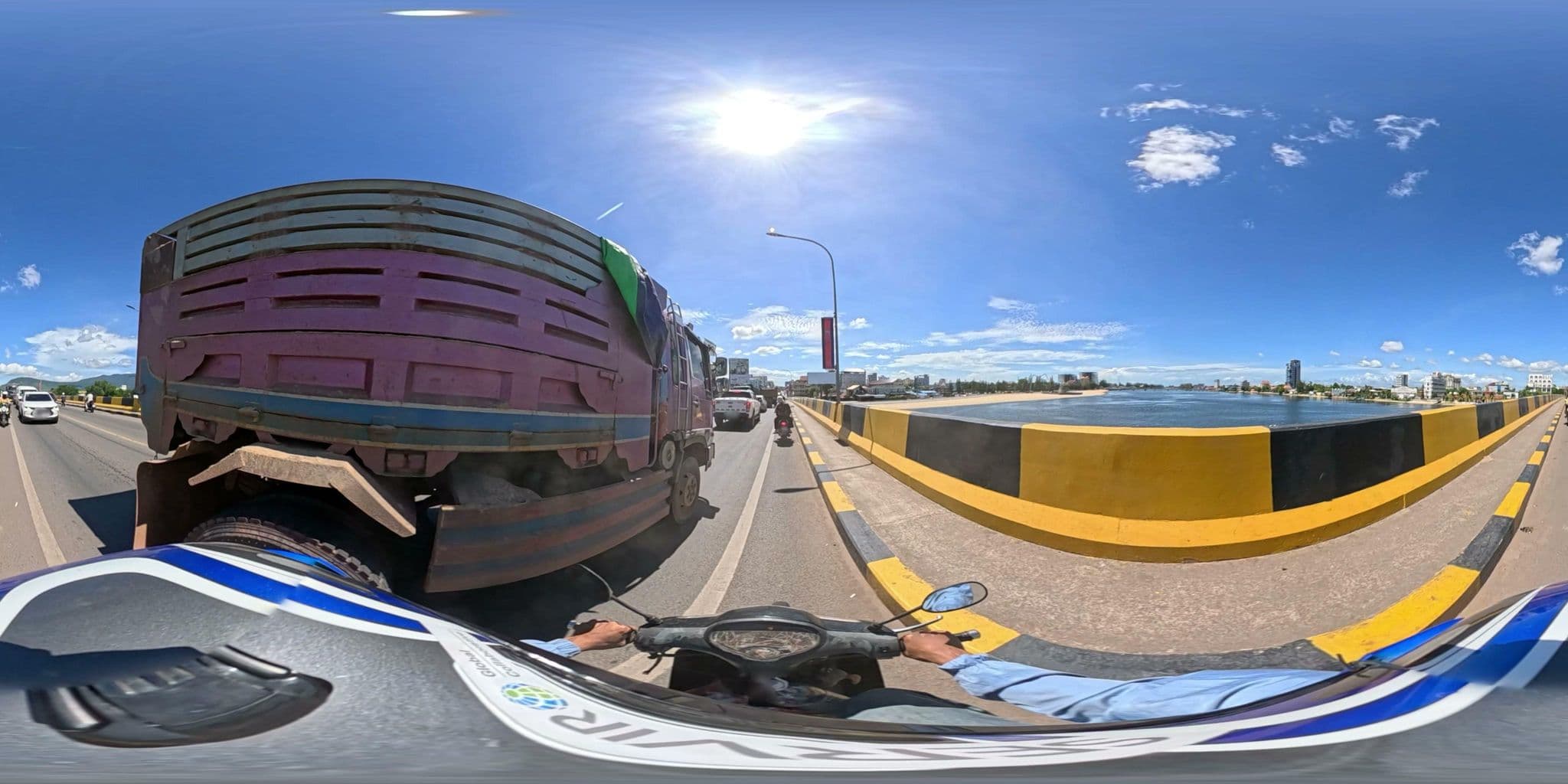 Street view near Little Garden Guesthouse, Kampot — © vteck (CC BY-SA · Mapillary)