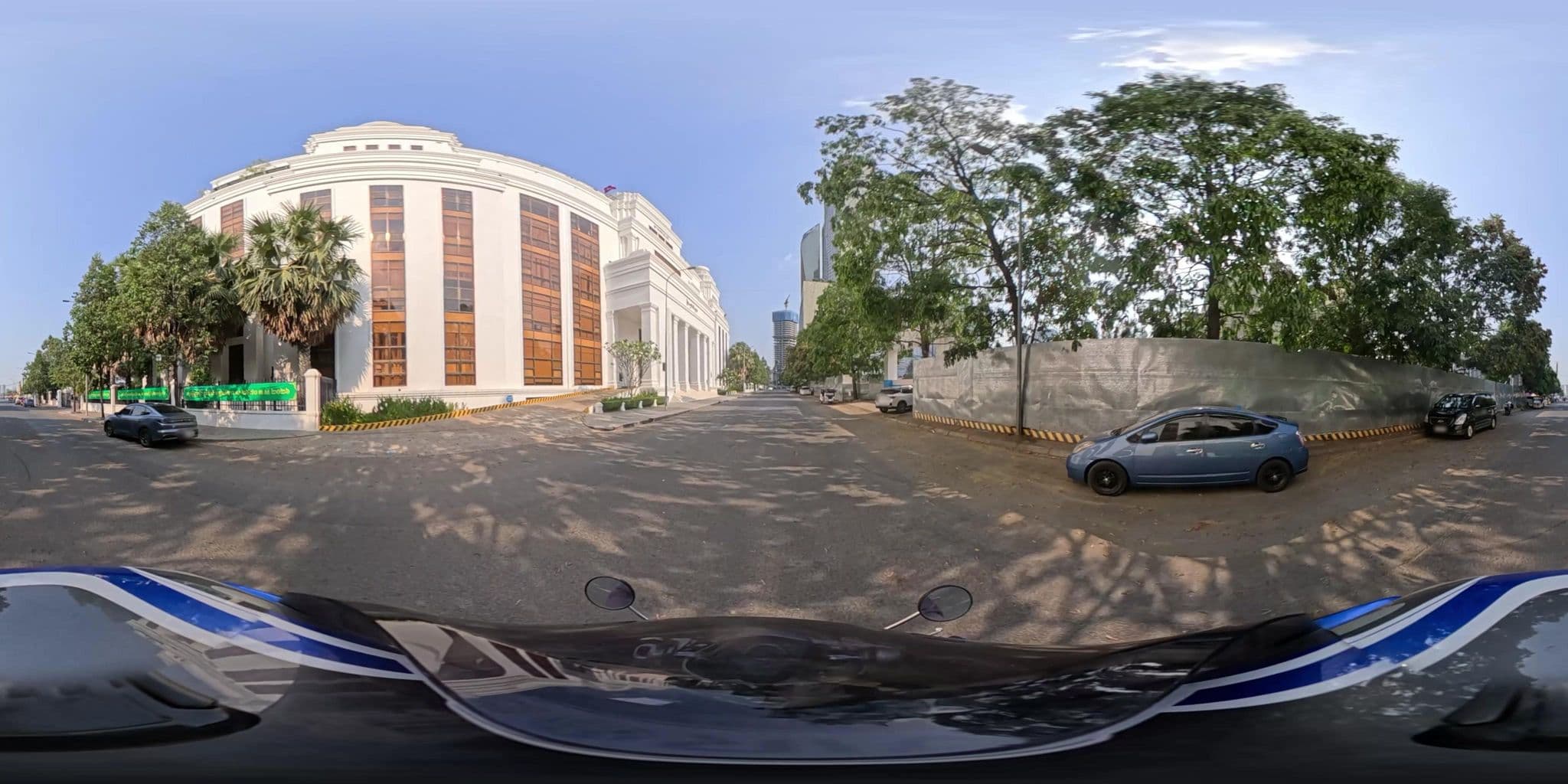 Street view near Shangri-La, Phnom Penh — © vteck (CC BY-SA · Mapillary)