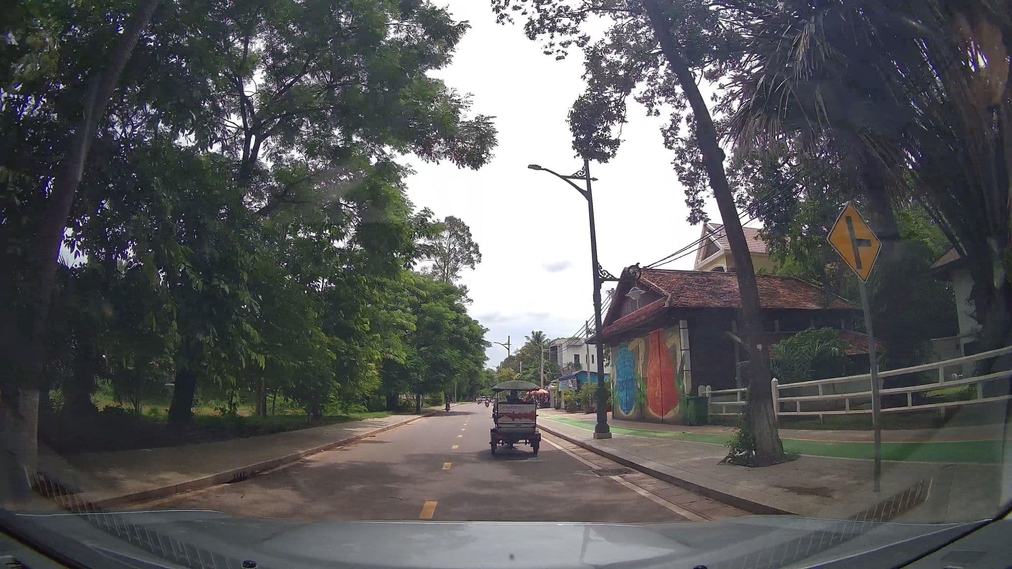 Street view near Heart of Angkor Inn, Siem Reap