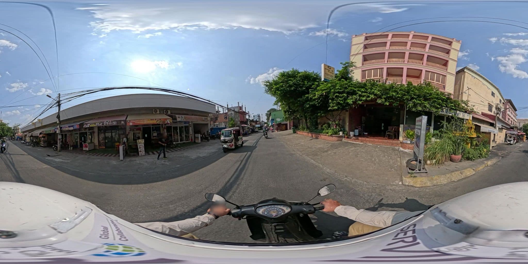 Street view near Boeung Meas, Tœ̆k L’ák — © vteck (CC BY-SA · Mapillary)