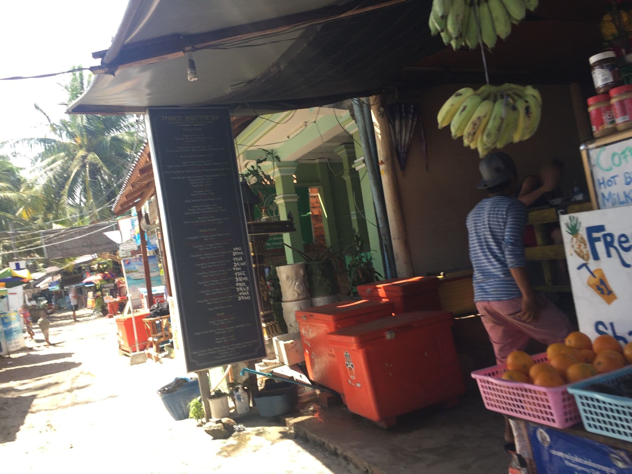 Street view near Ponleu Pich Guesthouse, Sihanoukville
