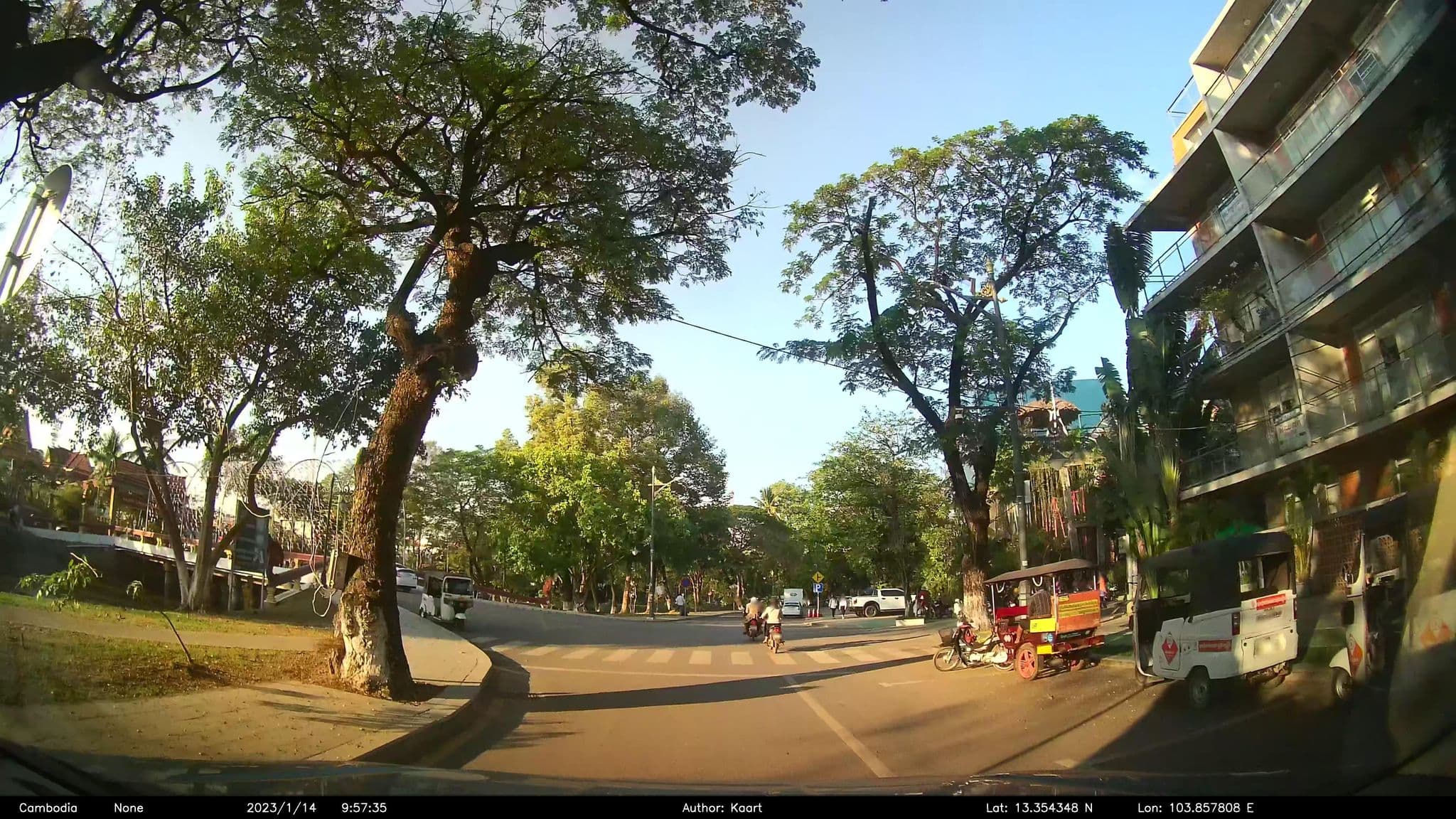 Street view near Karavansara, Siem Reap