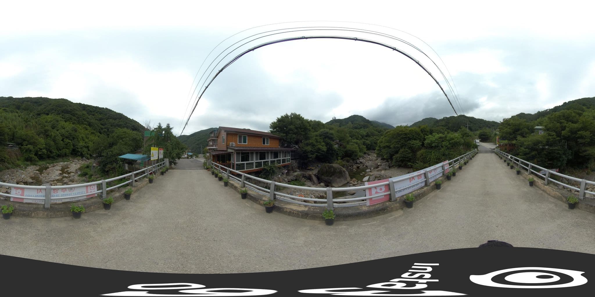 Street view near 추성산장 Chuseong Mountain Villa, Nangen — © forroh (CC BY-SA · Mapillary)