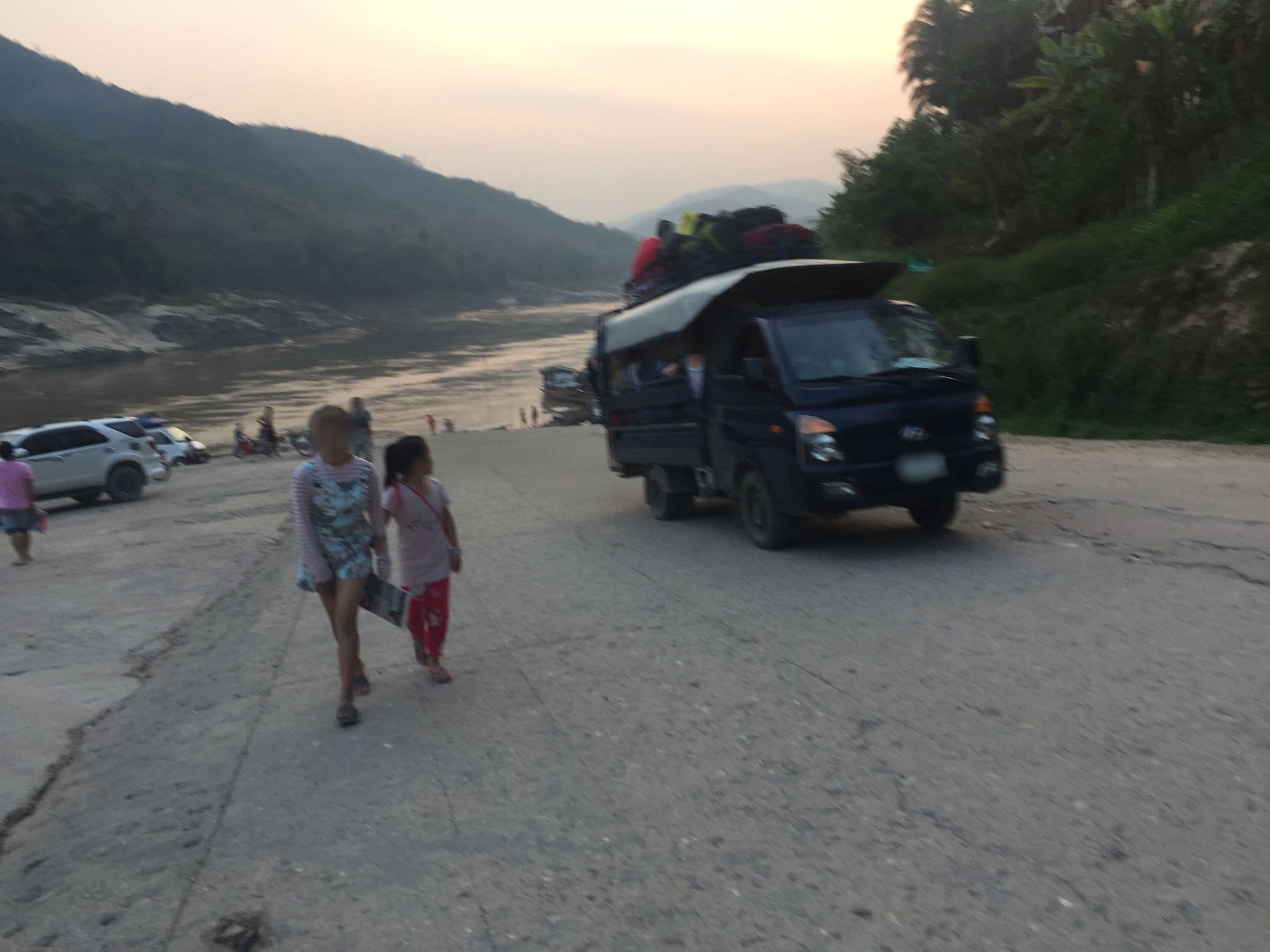 Street view near Mekong Riverside Lodge, Muang Hôngsa — © _khamla_phimmasone__ (CC BY-SA · Mapillary)