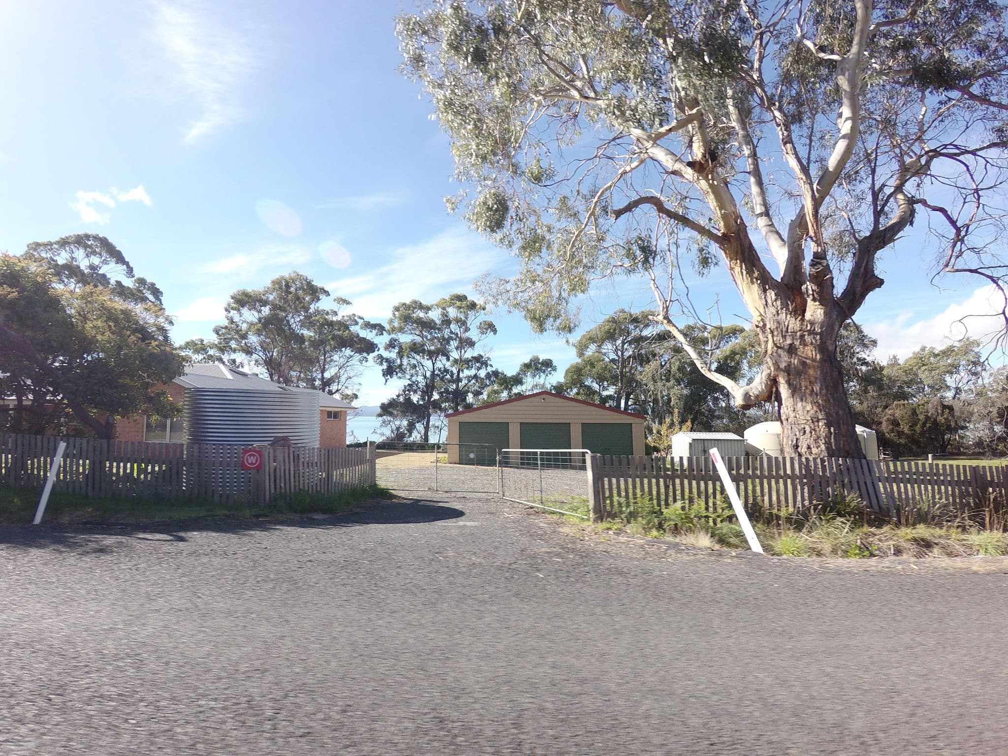Street view near Coalmines Escape, Dodges Ferry — © tastrax (CC BY-SA · Mapillary)
