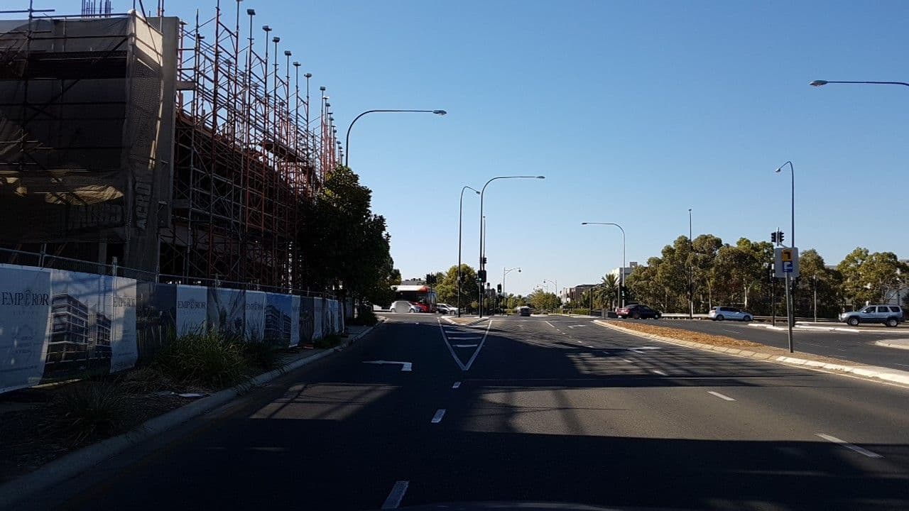 Street view near Crowne Plaza Adelaide Mawson Lakes, Mawson Lakes — © didz (CC BY-SA · Mapillary)