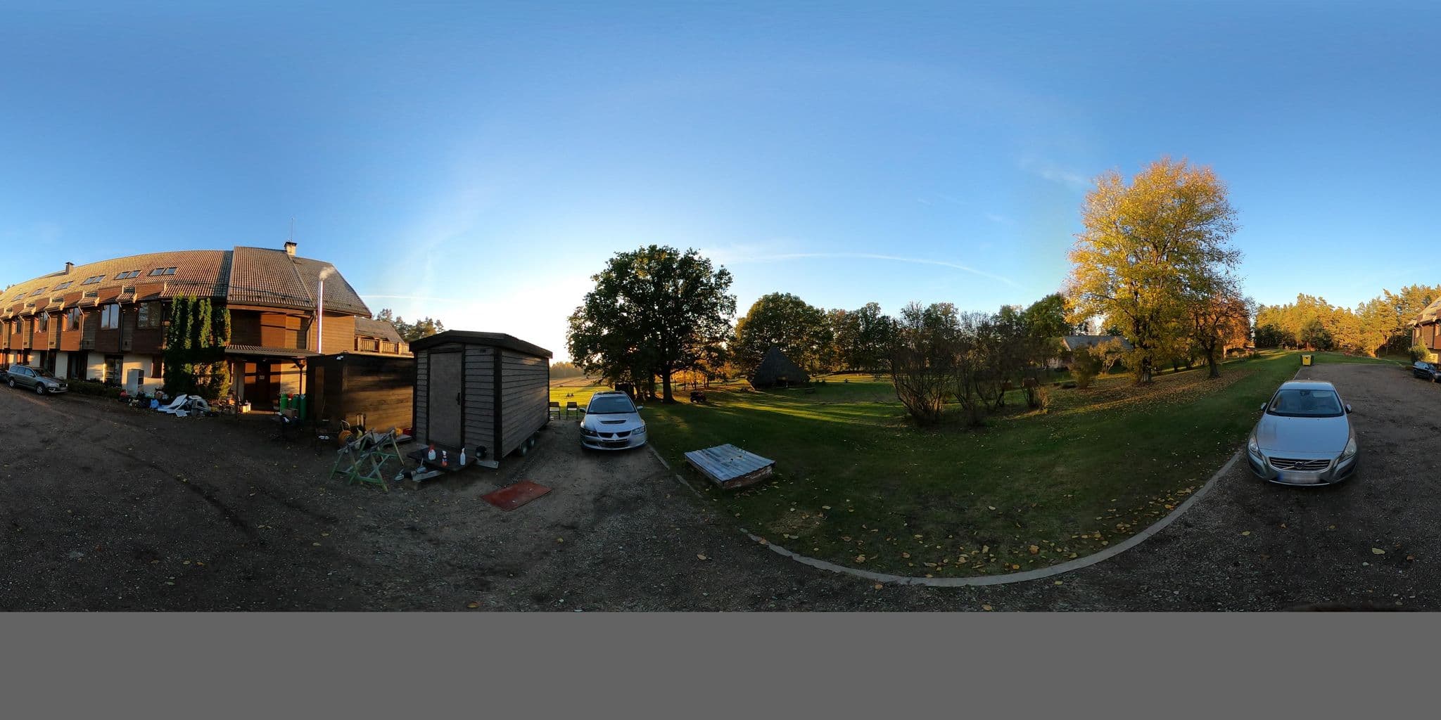 Street view near Viesu nams "Abzaļi", Ādaži — © richlv (CC BY-SA · Mapillary)