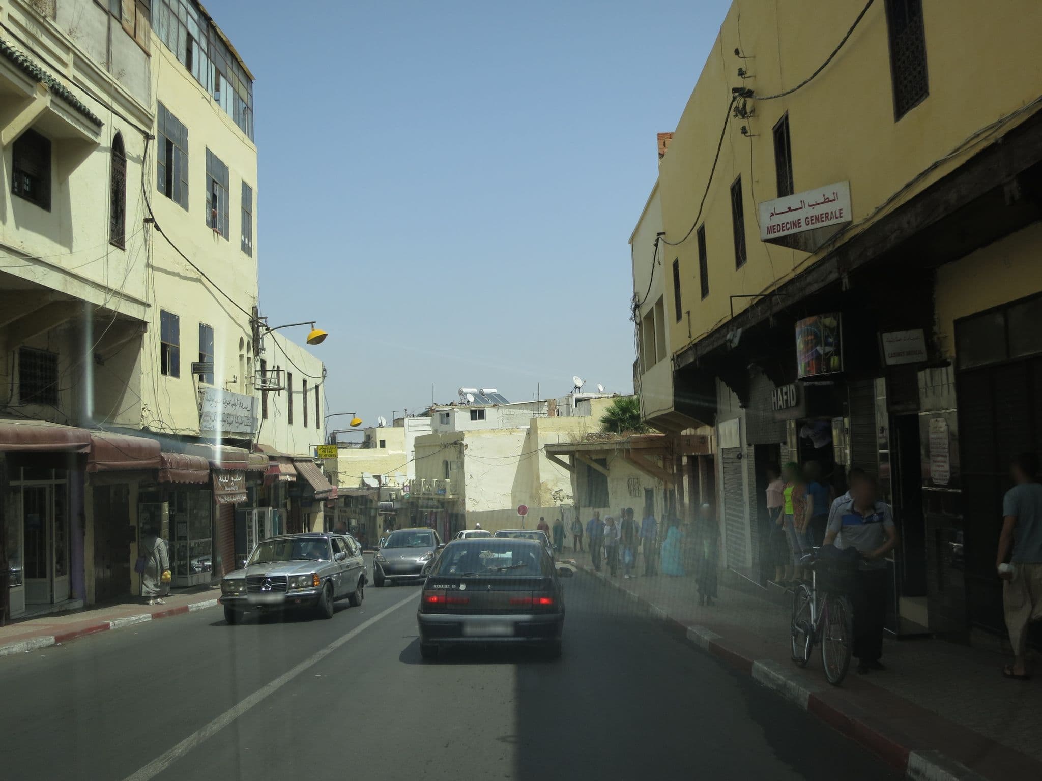 Street view near Ryad Dar Al Meknassia, Al Machouar - Stinia — © lto (CC BY-SA · Mapillary)