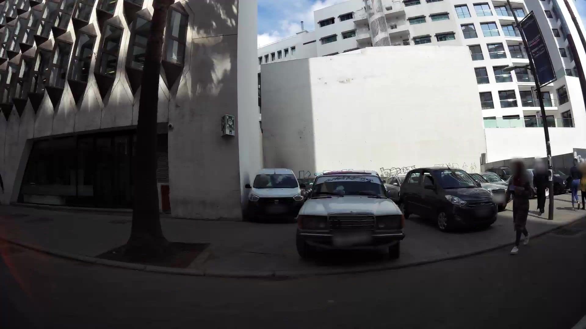 Street view near Suite-Hôtel Casa Diamond, Casablanca — © kaartcam (CC BY-SA · Mapillary)