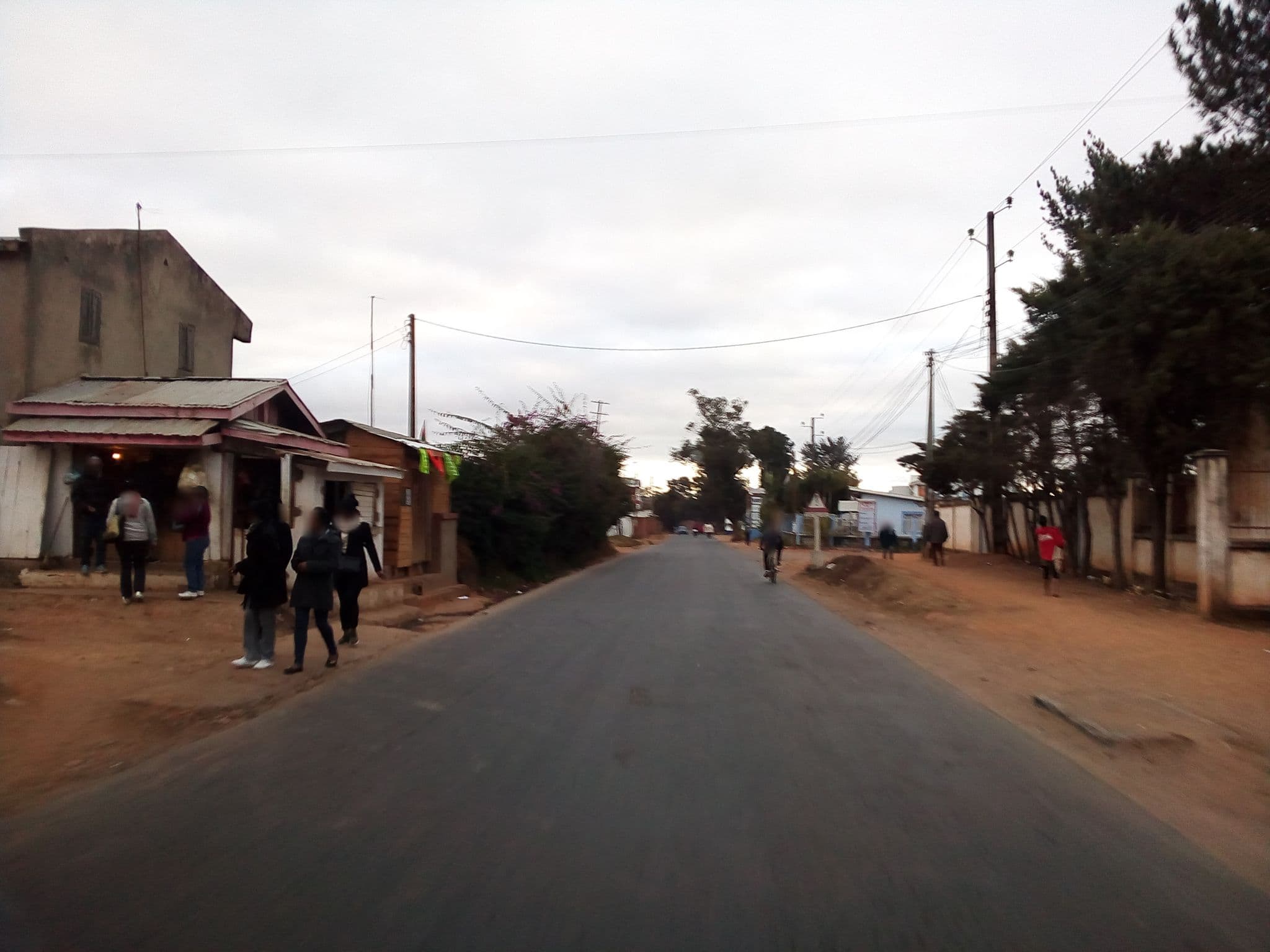 Street view near Chez Rosie, Ambohidratrimo — © eric_s (CC BY-SA · Mapillary)
