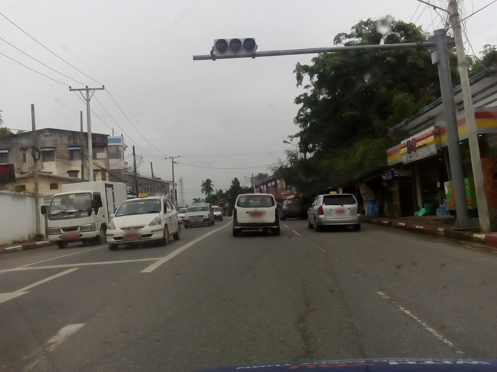 Street view near Parami Hotel, Hledan — © coker (CC BY-SA · Mapillary)