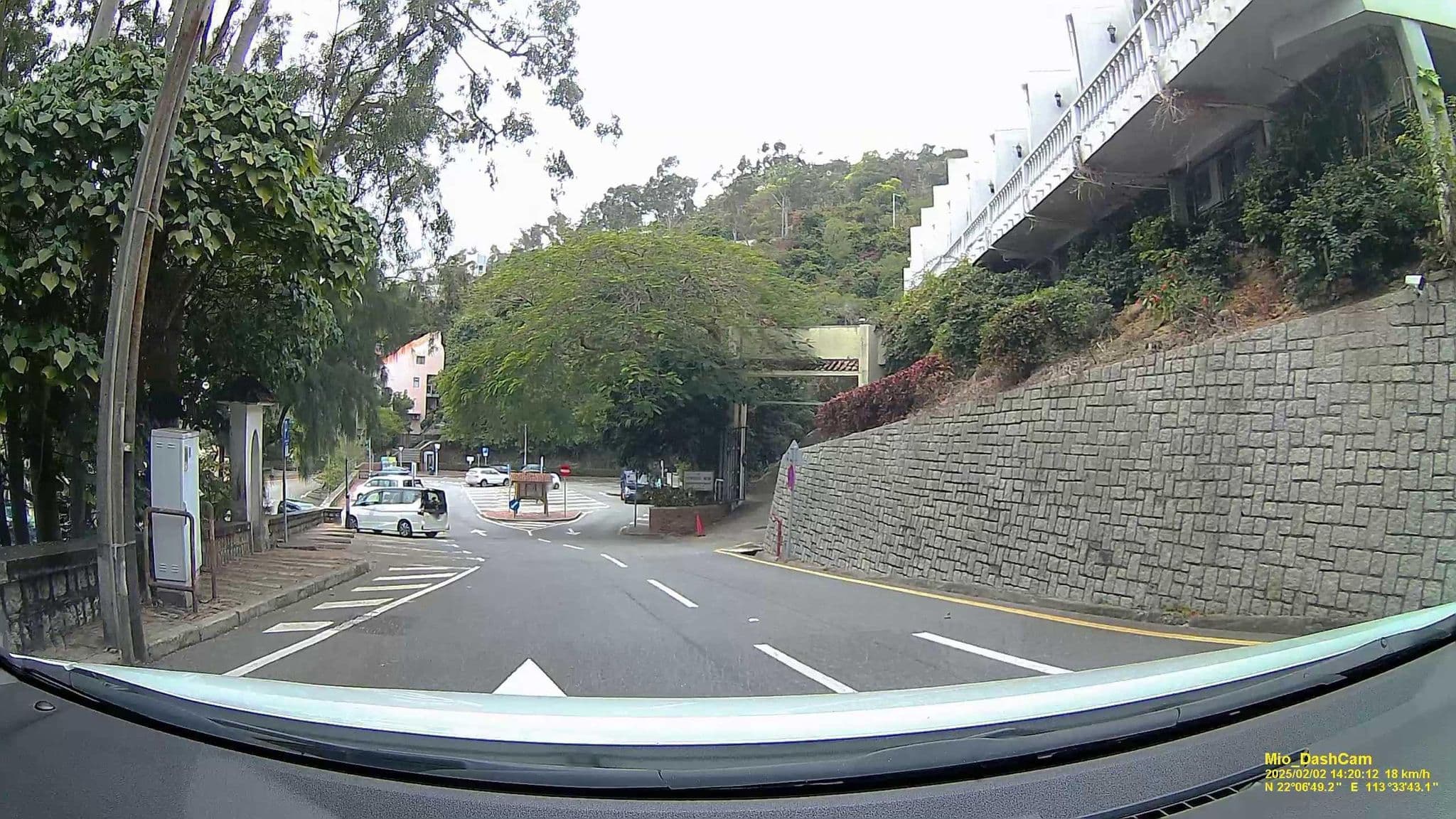 Street view near 竹灣酒店 Pousada de Coloane, Luhuan — © hcyen (CC BY-SA · Mapillary)
