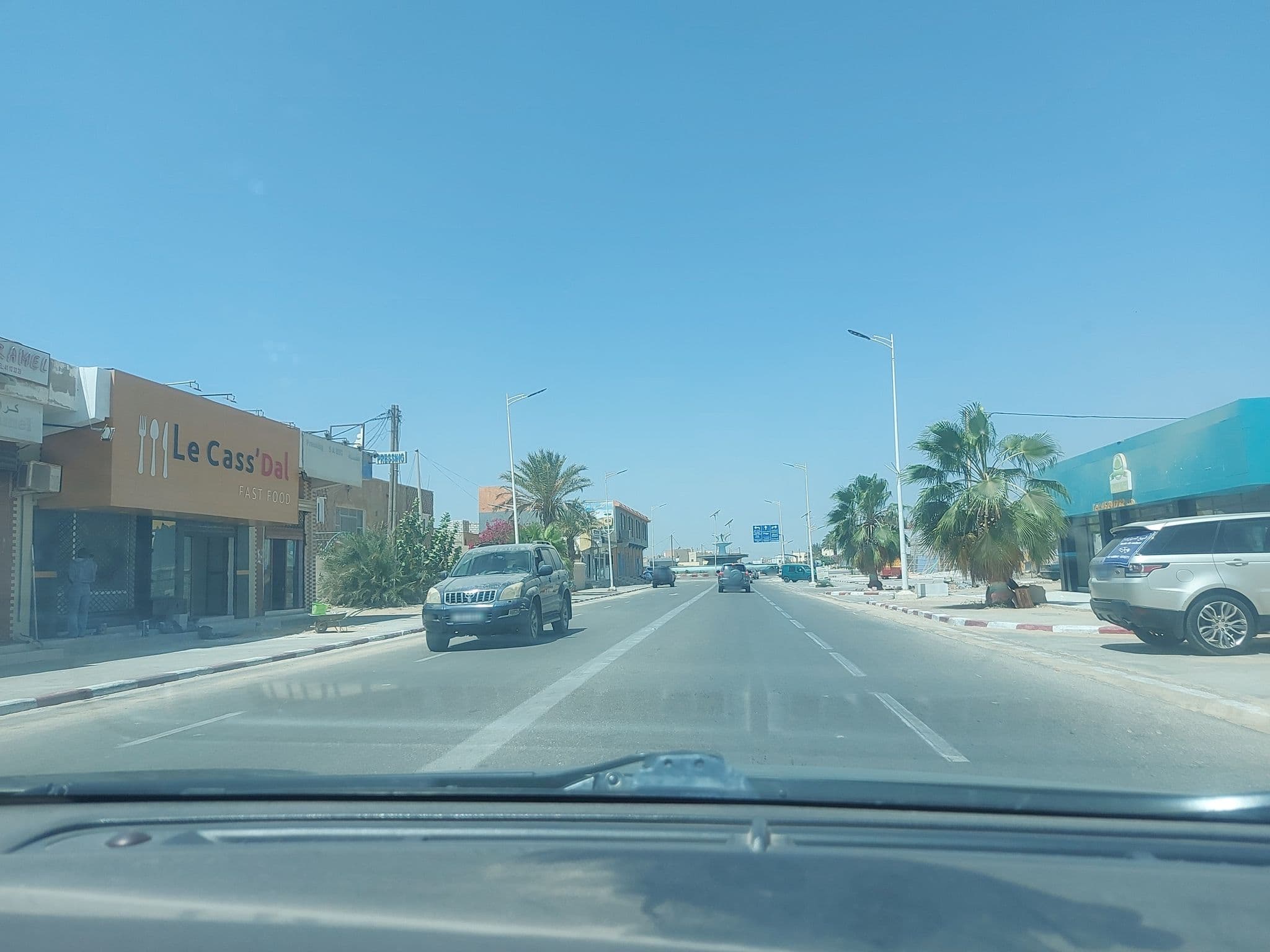 Street view near Aweker أويكر, Tevragh Zeina — © vetah20 (CC BY-SA · Mapillary)