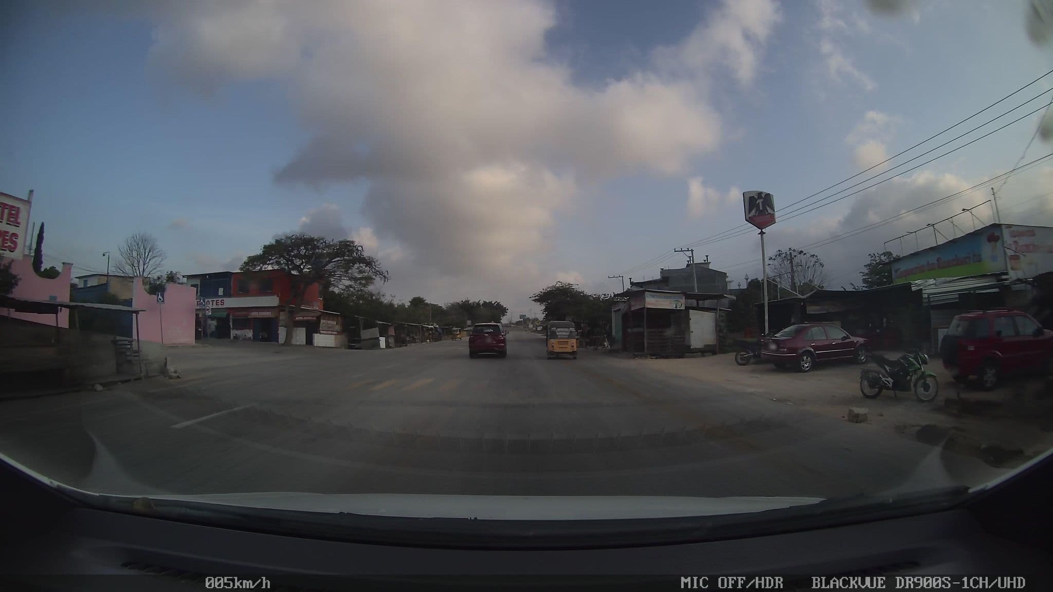 Street view near Auto-Hotel Las Flores, Ocozocoautla de Espinosa — © nicovargas (CC BY-SA · Mapillary)