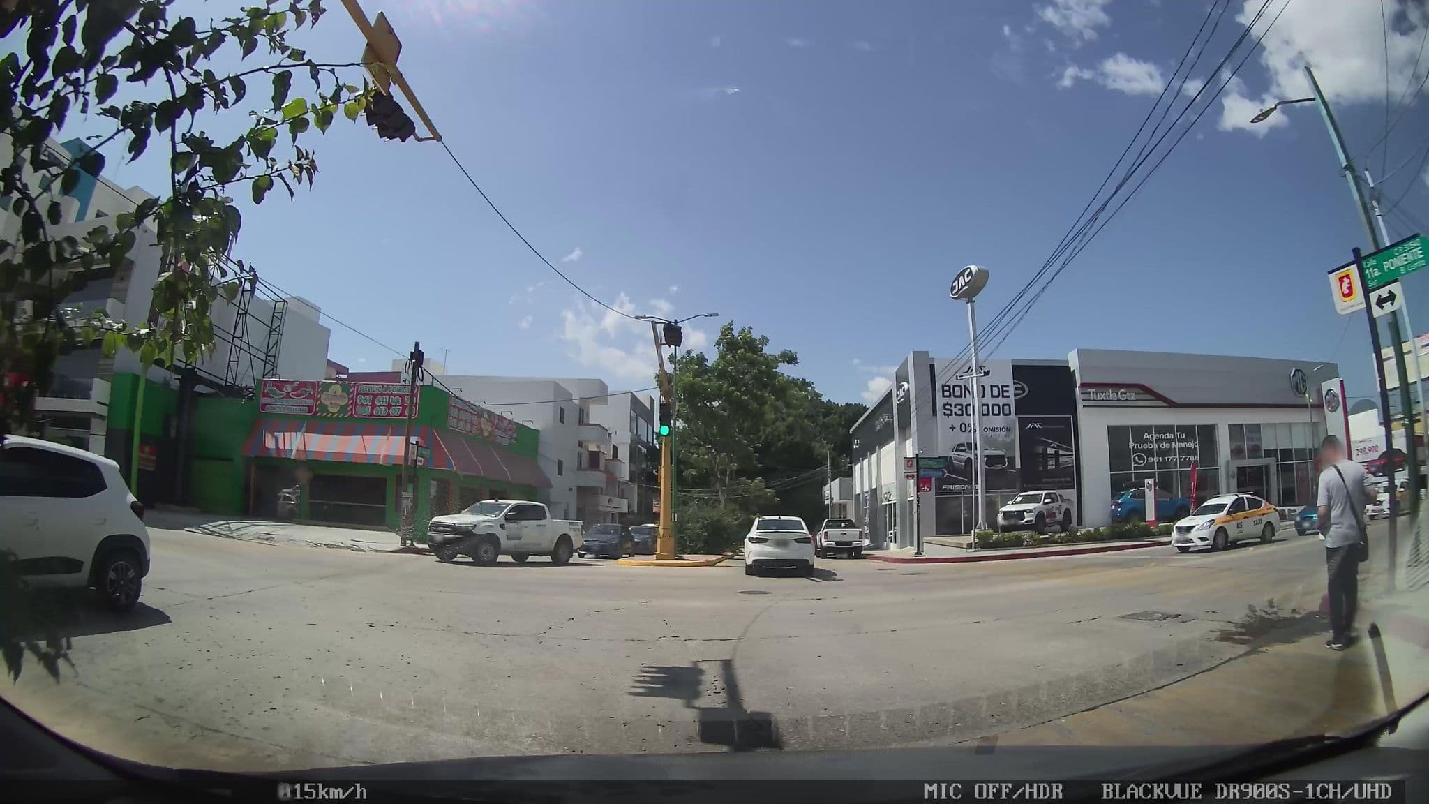 Street view near Hotel Real Avenida, Tuxtla — © nicovargas (CC BY-SA · Mapillary)