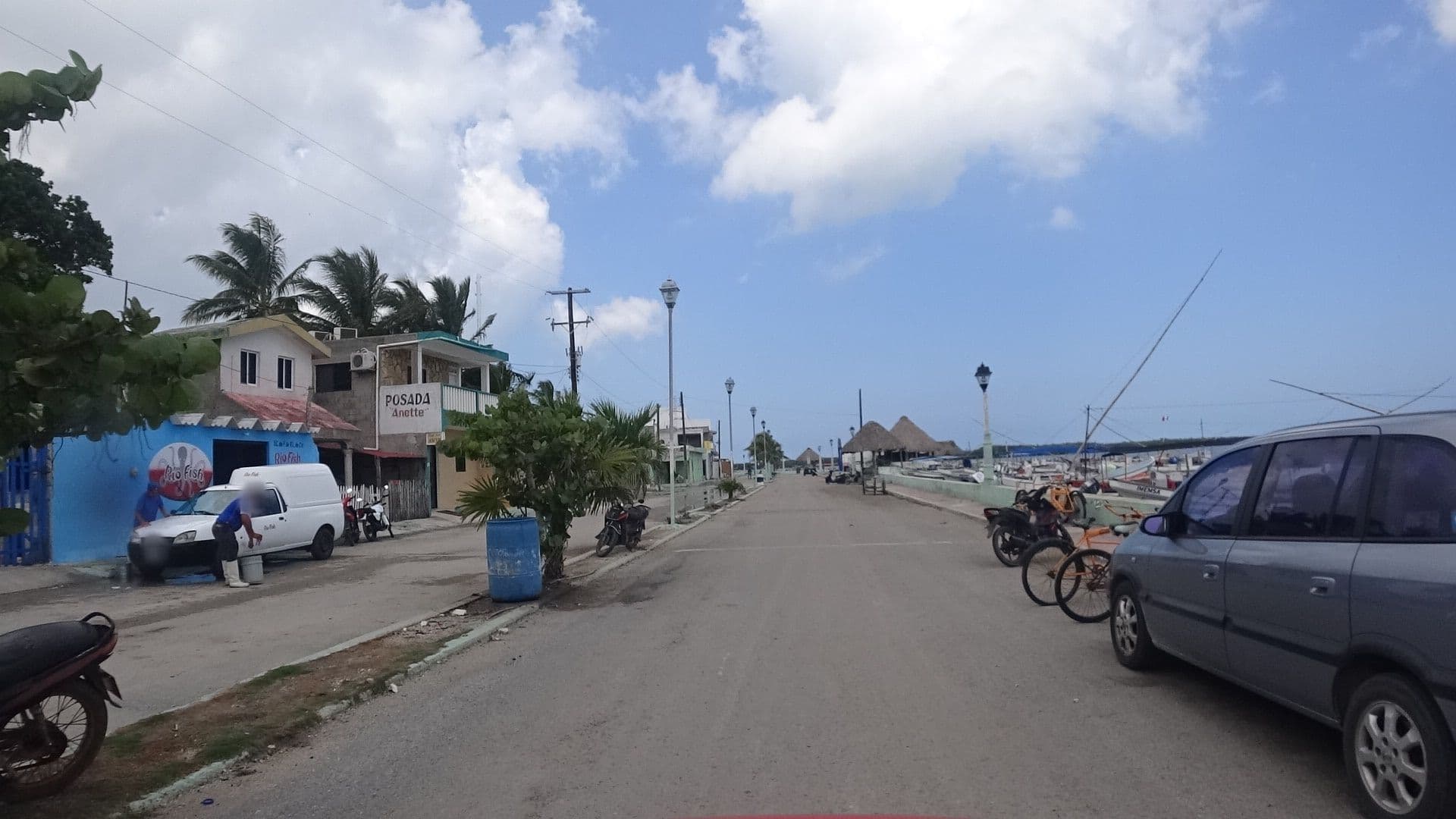 Street view near Posada Anette, Río Lagartos — © z0rg (CC BY-SA · Mapillary)