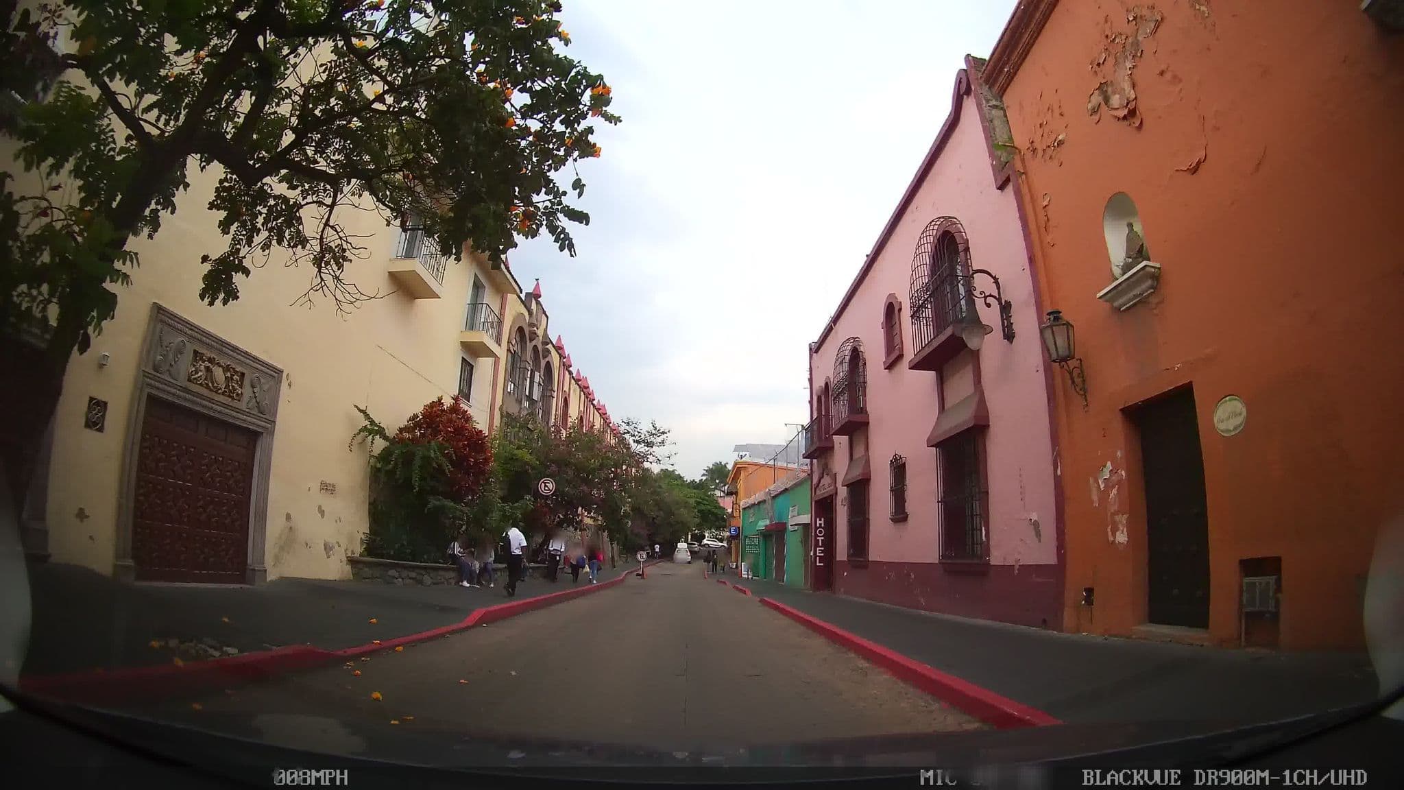Street view near Hotel Juarez, Cuernavaca — © kaart_4 (CC BY-SA · Mapillary)