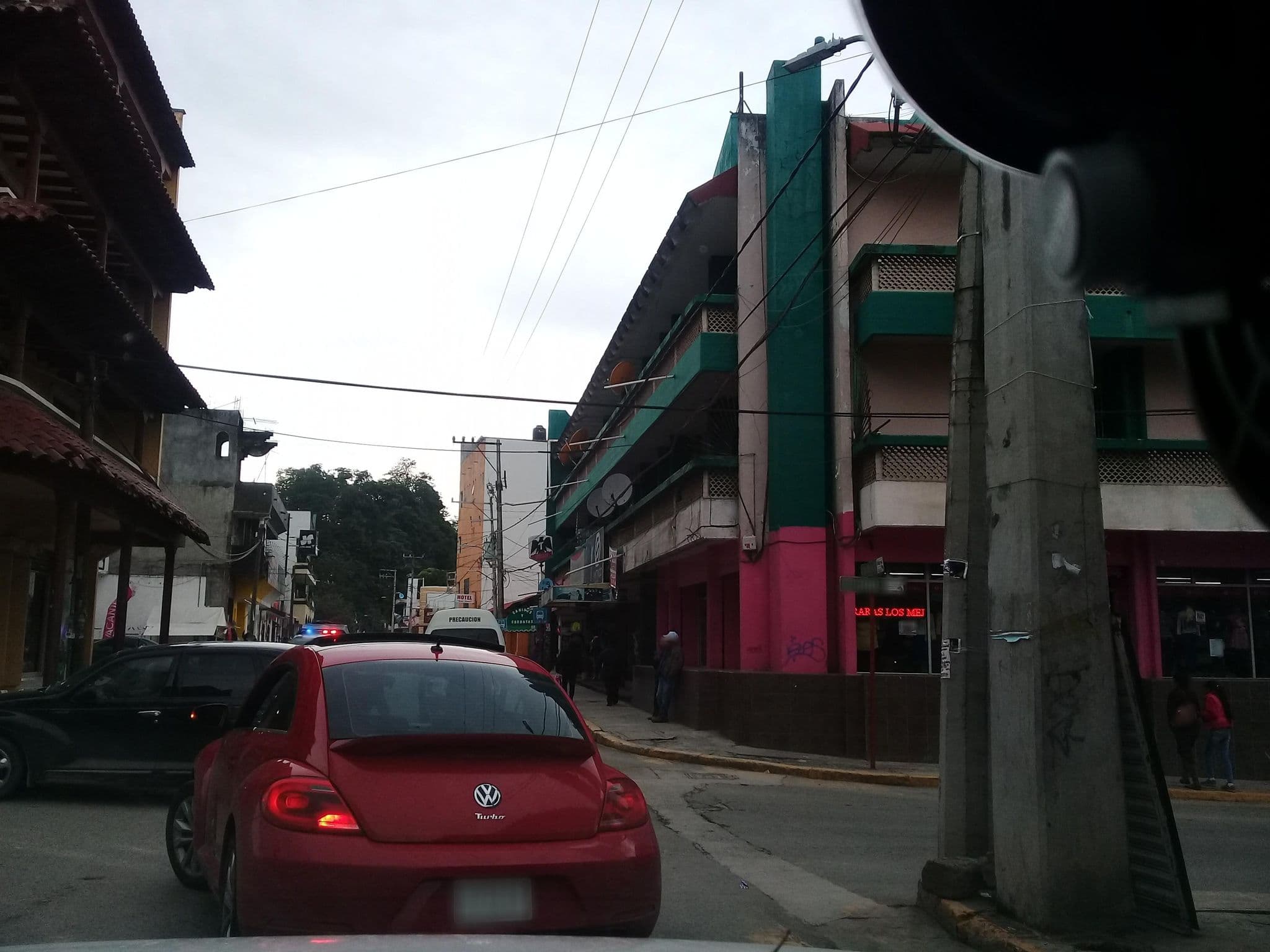 Street view near Hotel Cuesta del Chorro, Huejutla de Reyes — © viajes (CC BY-SA · Mapillary)