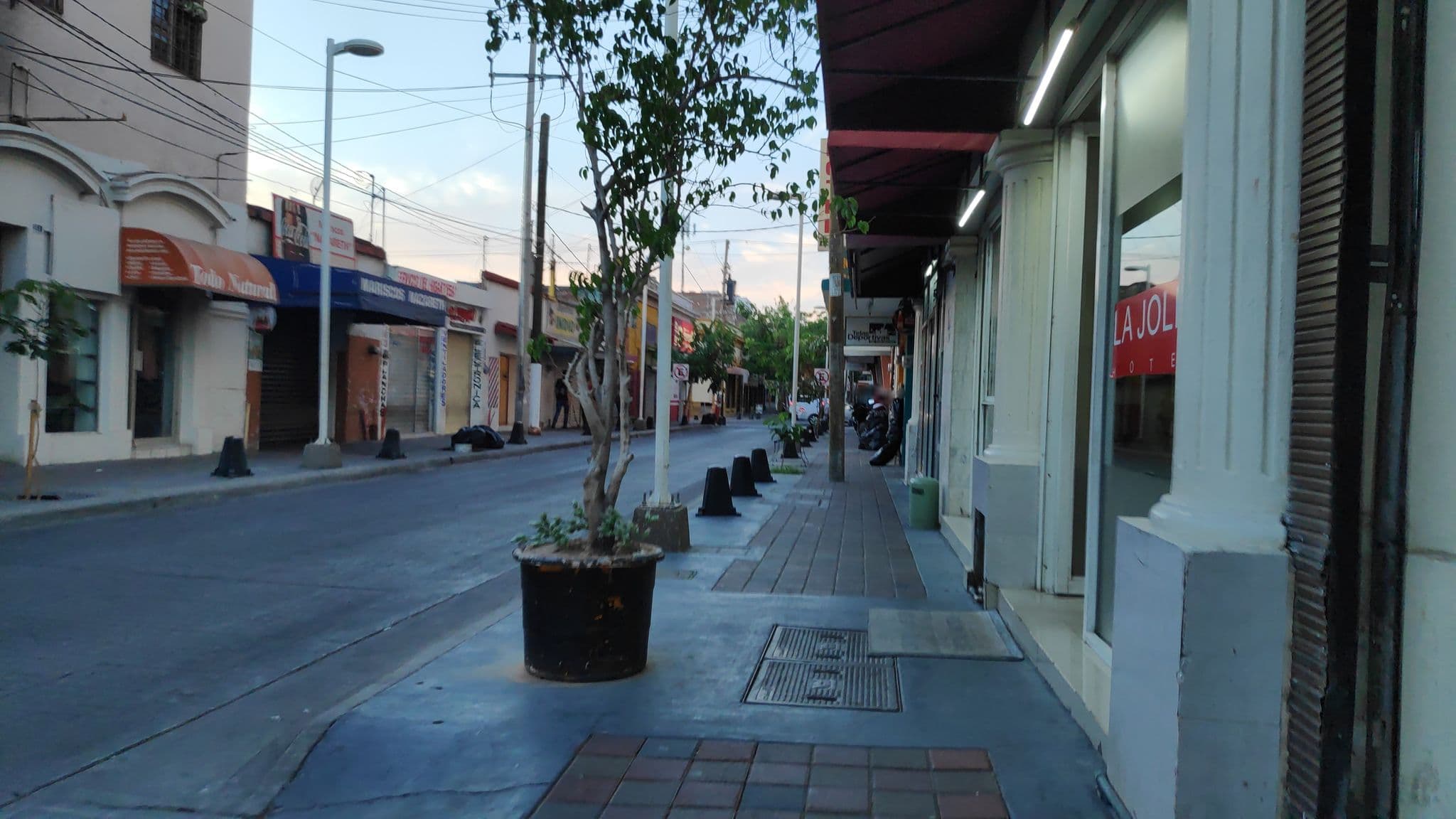 Street view near Hotel La Jolla, Culiacán — © punksolid (CC BY-SA · Mapillary)