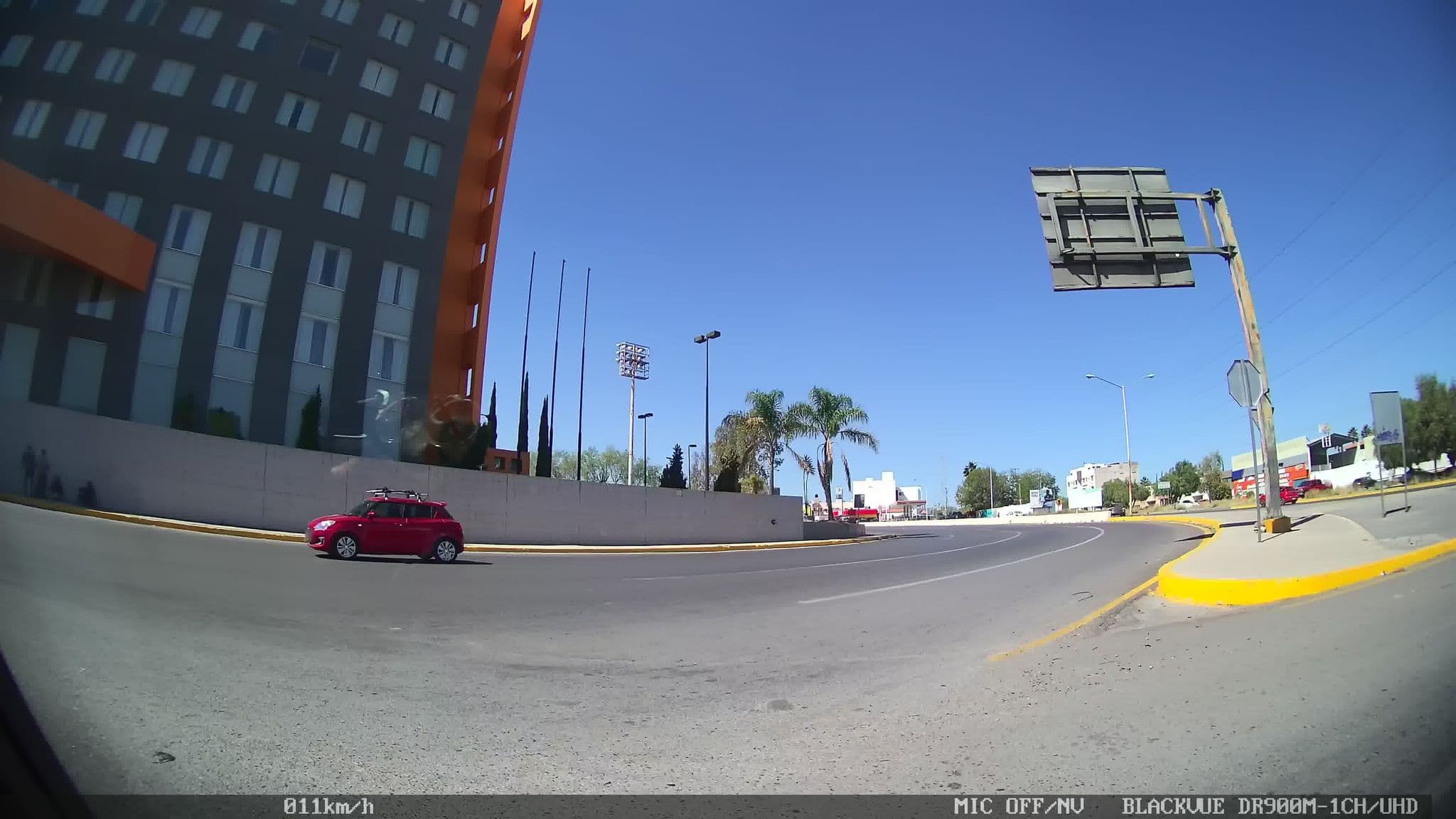 Street view near Real de Minas, La Mesa de los Conejos — © kaart_2 (CC BY-SA · Mapillary)
