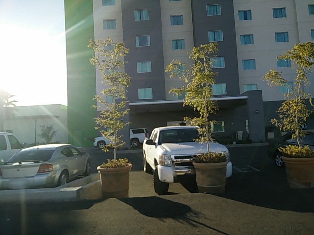 Street view near Holiday Inn & Suites, Hermosillo — © ccossio (CC BY-SA · Mapillary)
