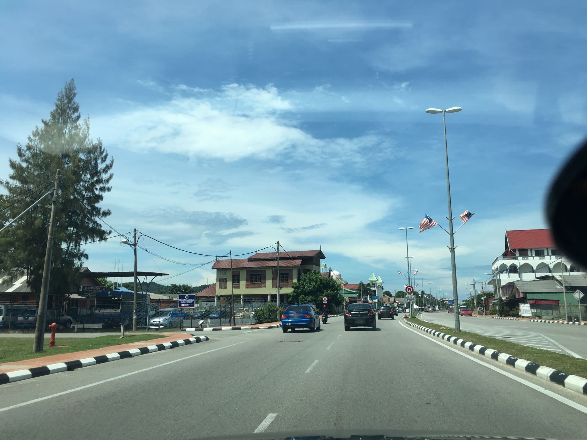 Street view near Molek Inn, Dungun — © afeezaziz (CC BY-SA · Mapillary)