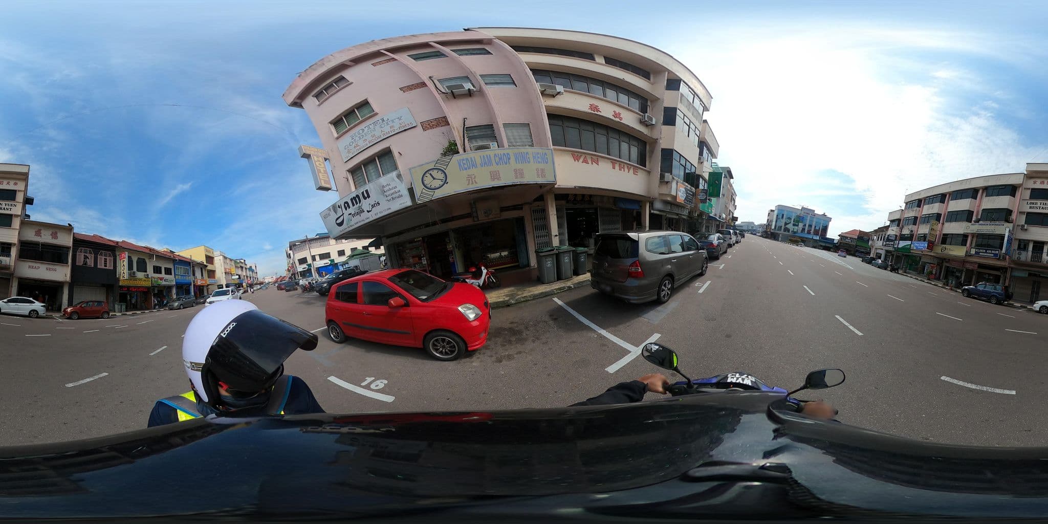 Street view near Golden City, Mersing — © ahlang2 (CC BY-SA · Mapillary)