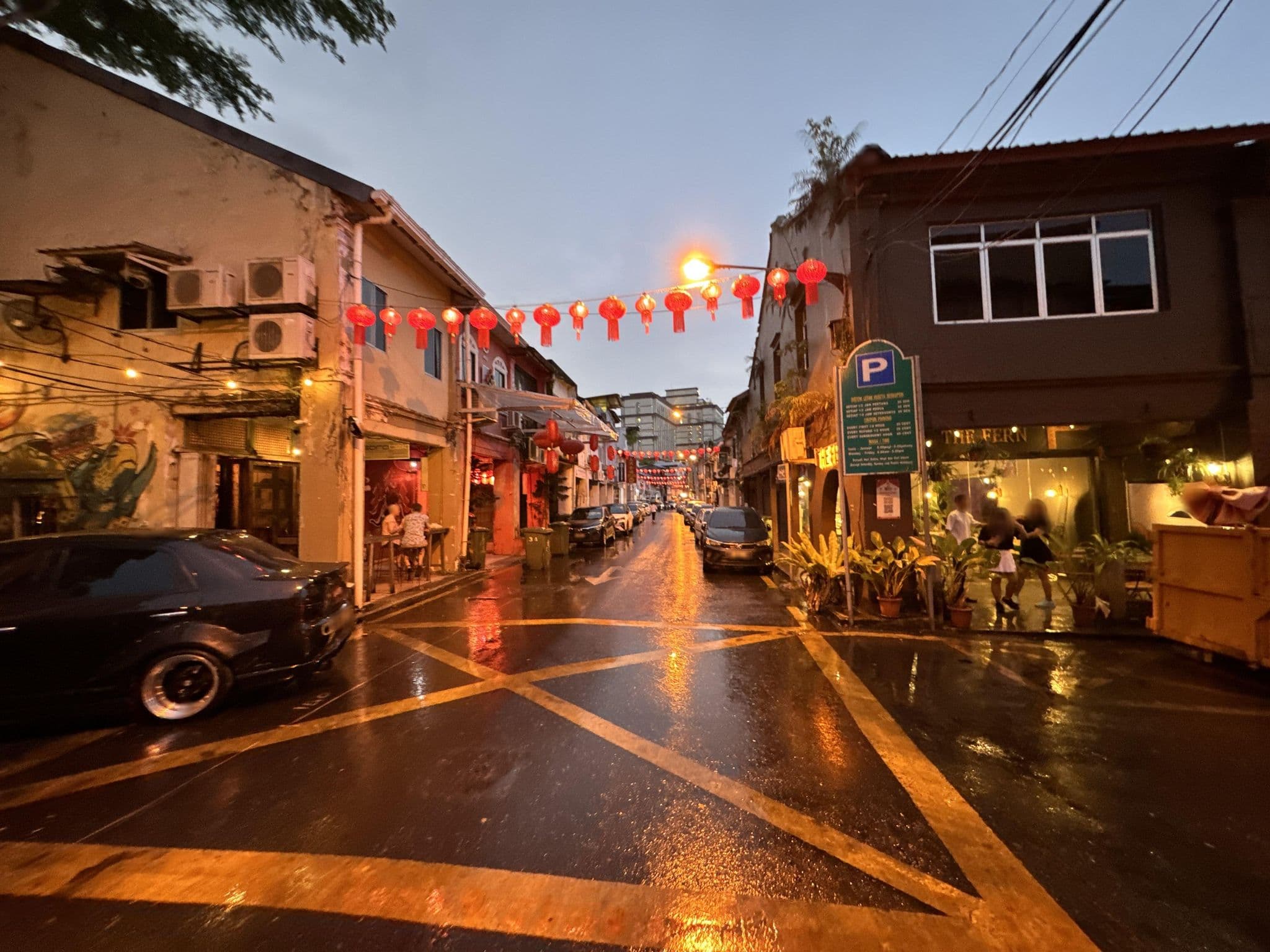 Street view near DIY Dorm, Kuching