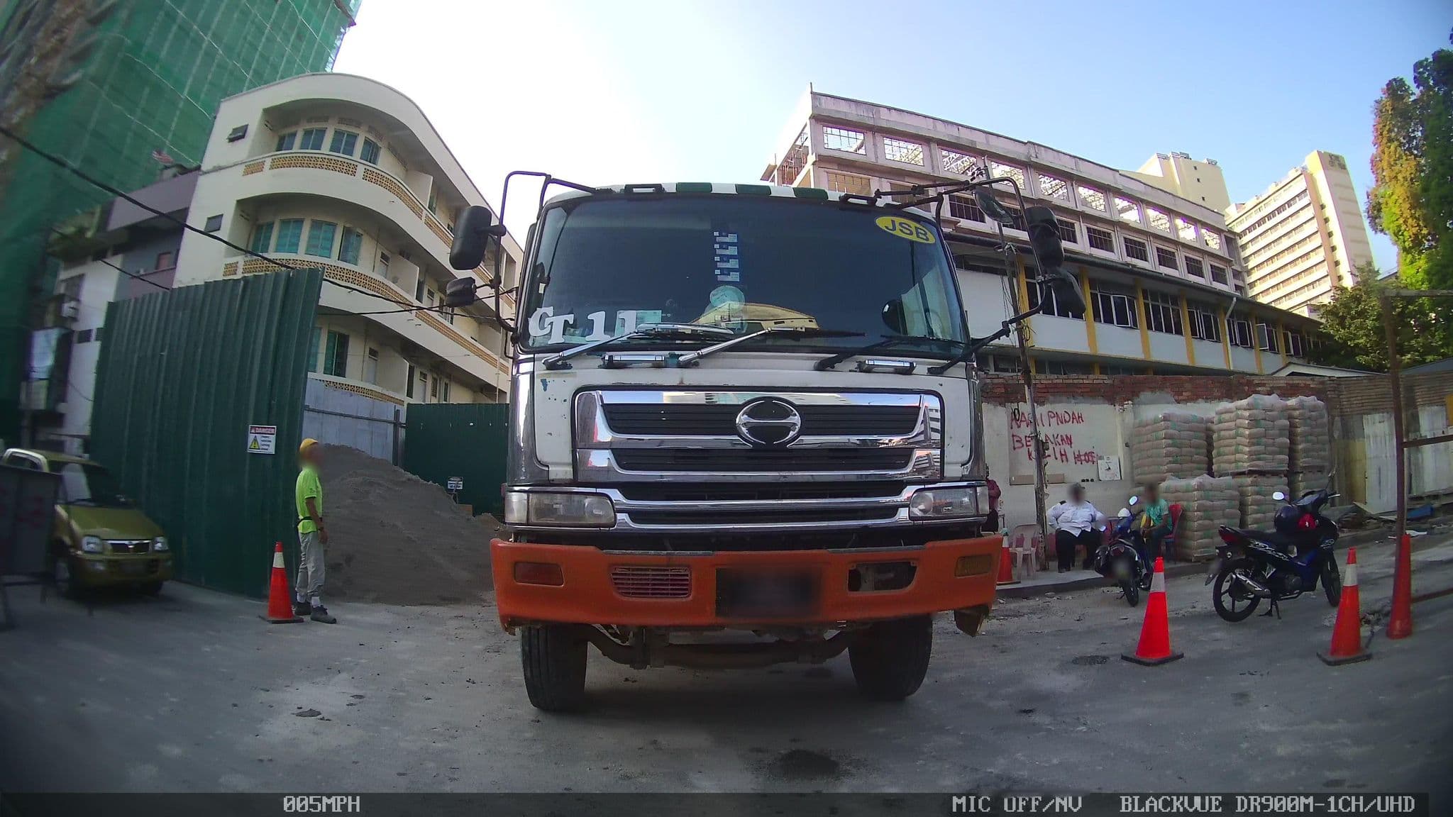 Street view near King's Hotel, Kampung Baru — © kaart_3 (CC BY-SA · Mapillary)
