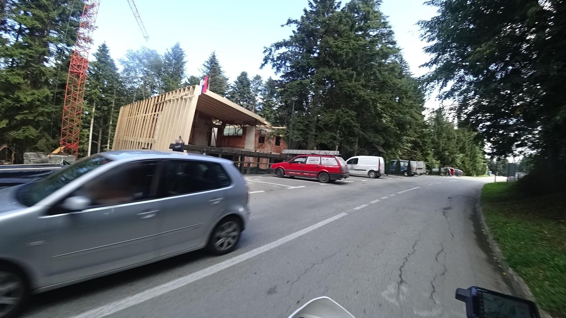 Street view near Hotel Bijele vode, Lamovita — © isvedic (CC BY-SA · Mapillary)