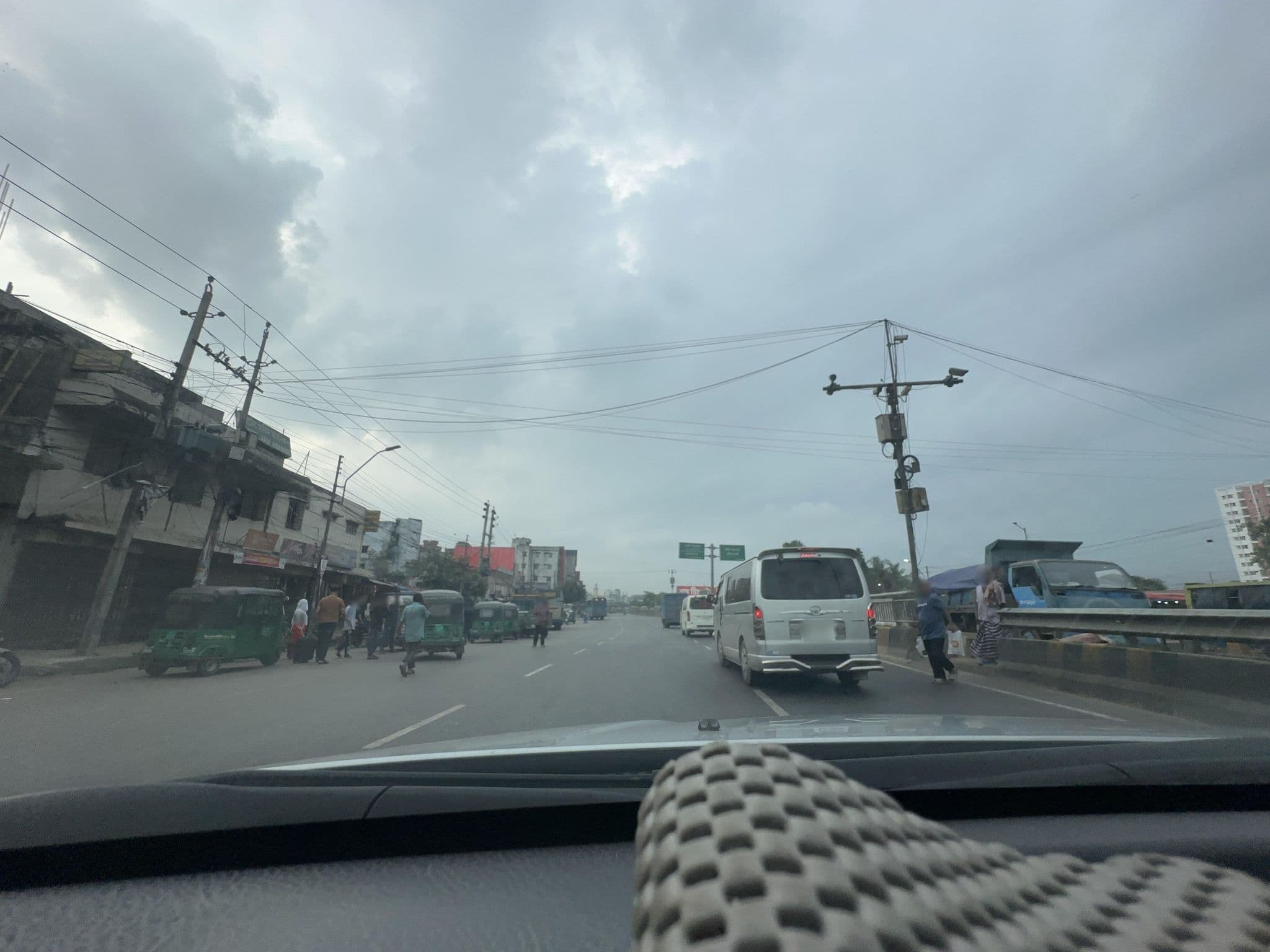 Street view near Hotel Arif, Kafrul — © nomanbinhossain (CC BY-SA · Mapillary)