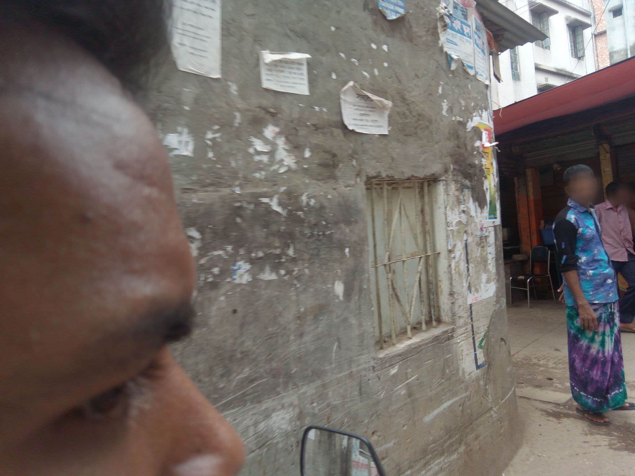 Street view near Bismillah hotel, Paltan — © mapdhaka (CC BY-SA · Mapillary)