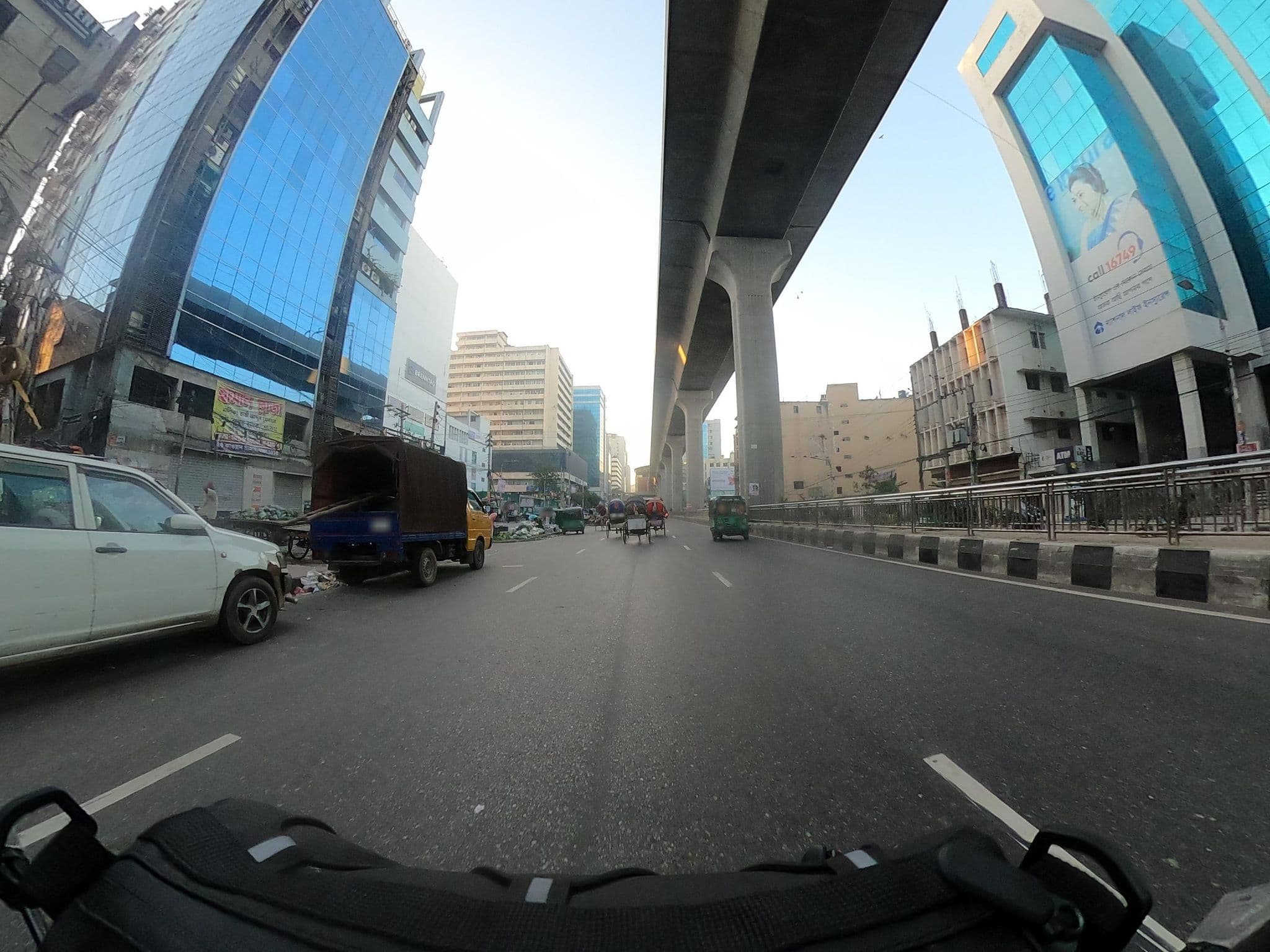 Street view near BestWestern LaVinci, Dhanmondi — © sawanshariar (CC BY-SA · Mapillary)