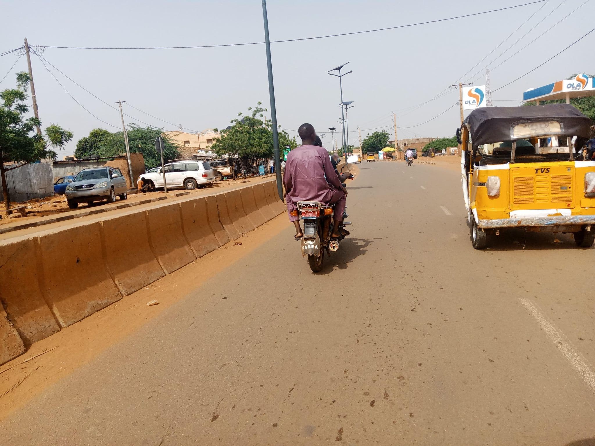 Street view near Hotel Amitié, Tahoua — © ilasolthah (CC BY-SA · Mapillary)