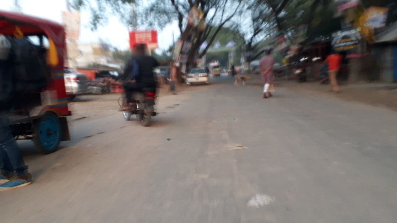Street view near Moheshpur Abashik Hotel, Samonta Bazar — © jubaeroru80 (CC BY-SA · Mapillary)