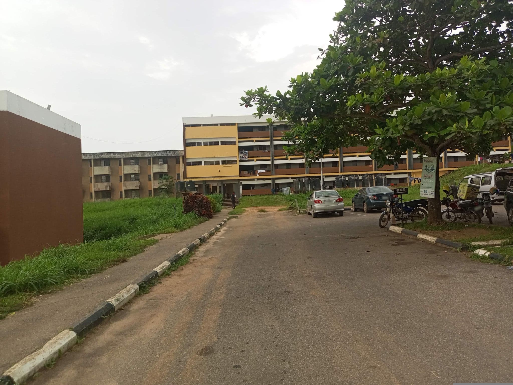 Street view near Postgraduate Hall, Ile-Ife — © ASGOF (CC BY-SA · Mapillary)