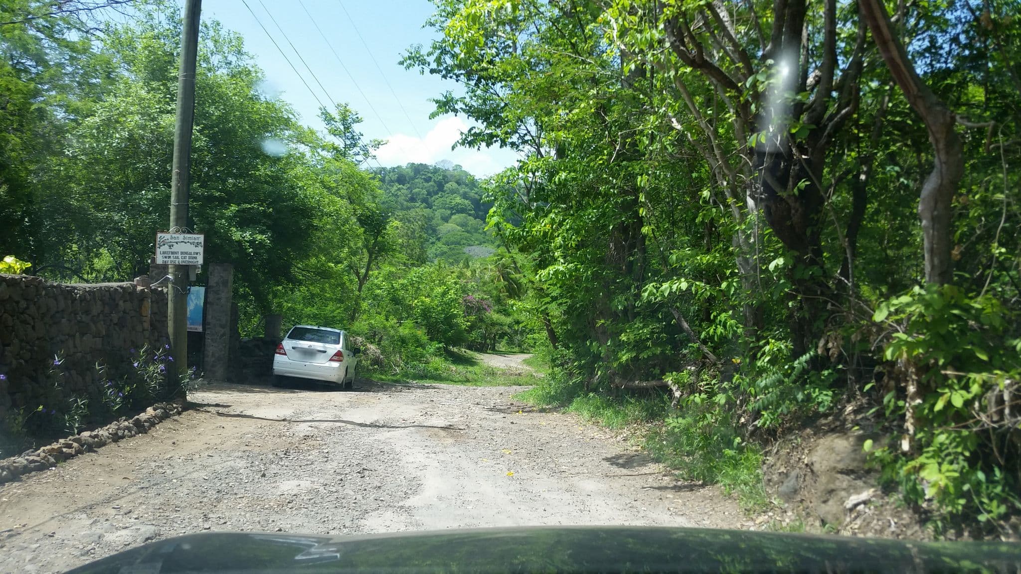 Street view near San Simian, Catarina — © jaakkoh (CC BY-SA · Mapillary)