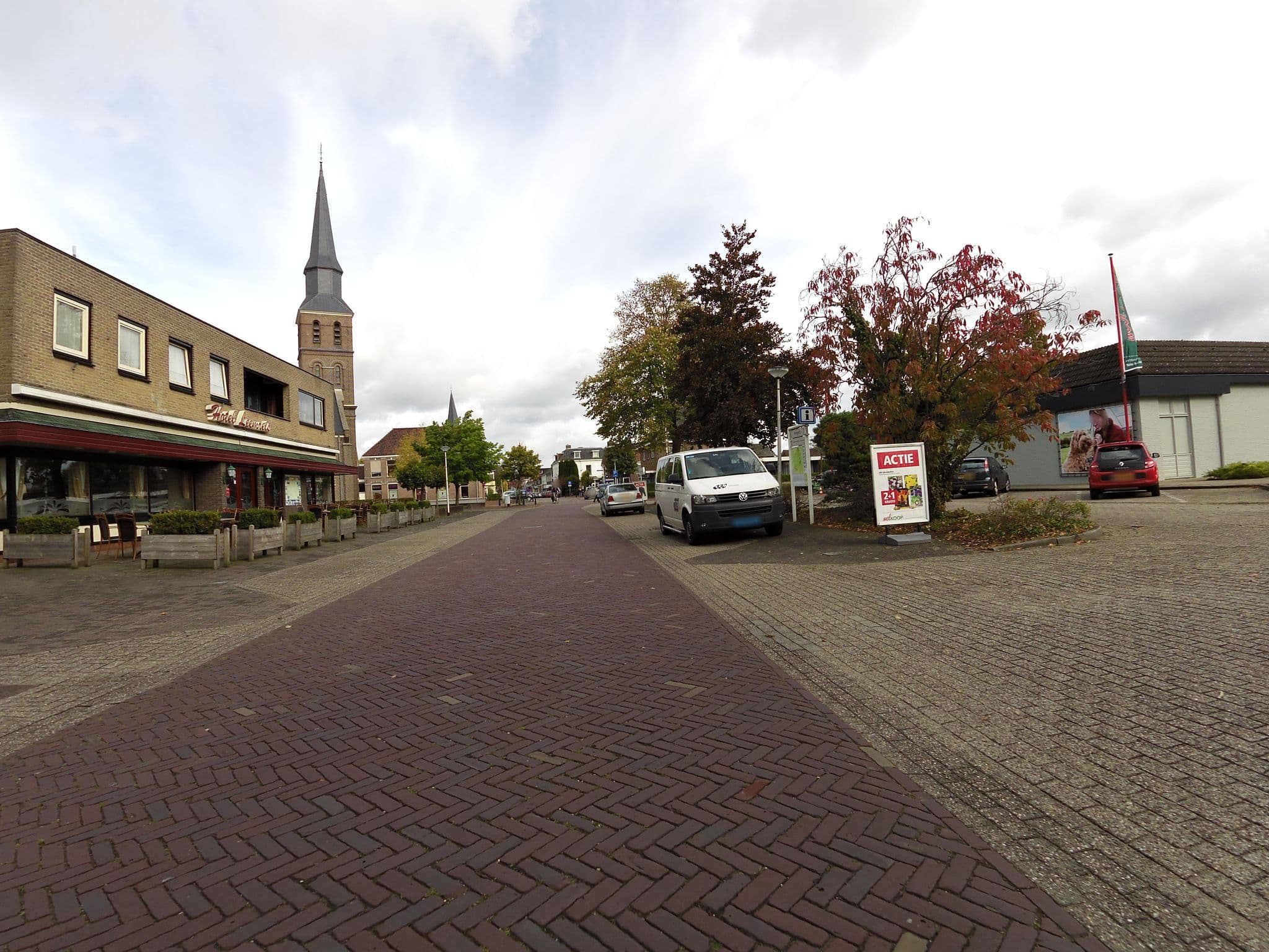 Street view near Hotel Leemreis, Keijenborg — © wimmel (CC BY-SA · Mapillary)