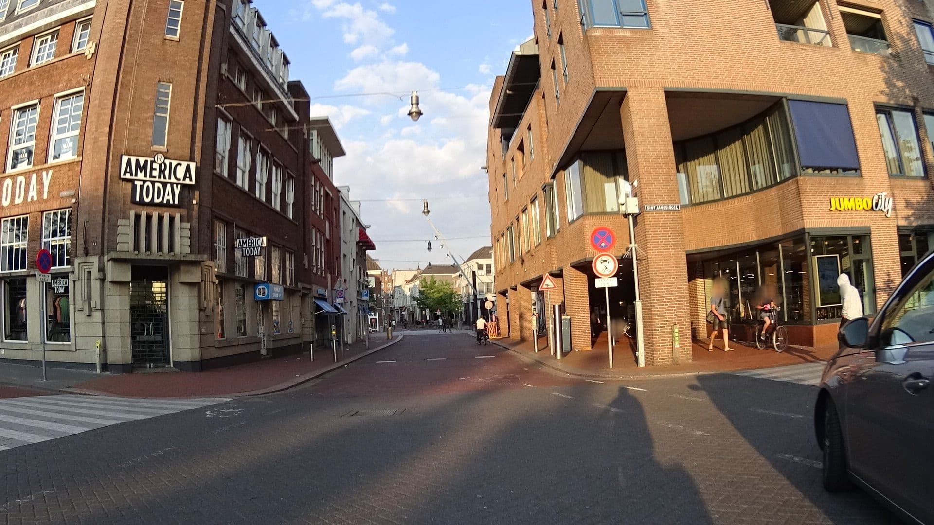 Street view near CubaCasa, 's-Hertogenbosch — © fietsersbond (CC BY-SA · Mapillary)