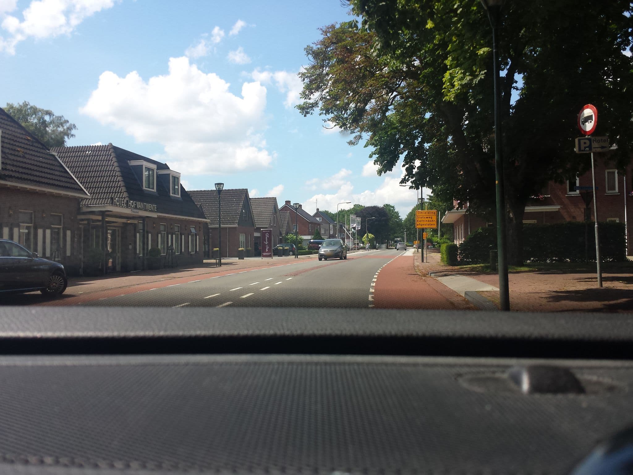 Street view near Hof van Twente, Hengevelde — © commodoortje (CC BY-SA · Mapillary)