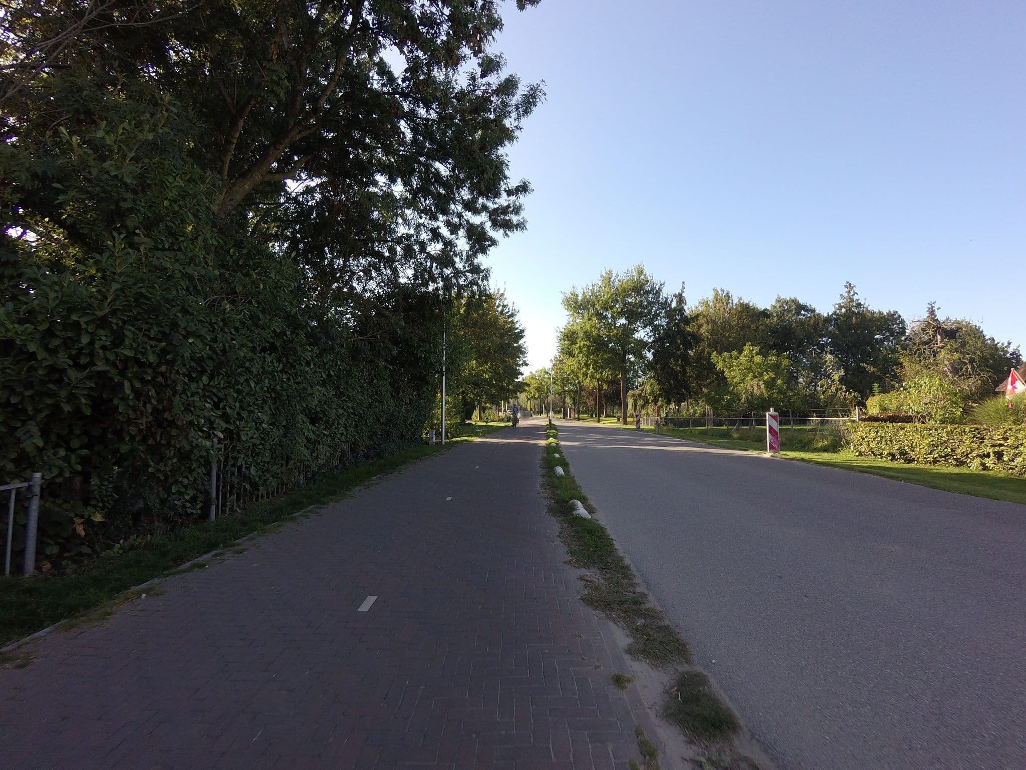 Street view near Bij de Witte Boerderij, Vleuten — © ankeric (CC BY-SA · Mapillary)