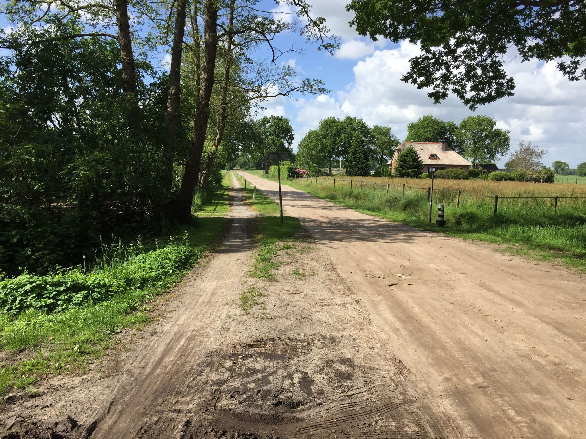 Street view near De Boshoeve, Vledder — © ankeric (CC BY-SA · Mapillary)