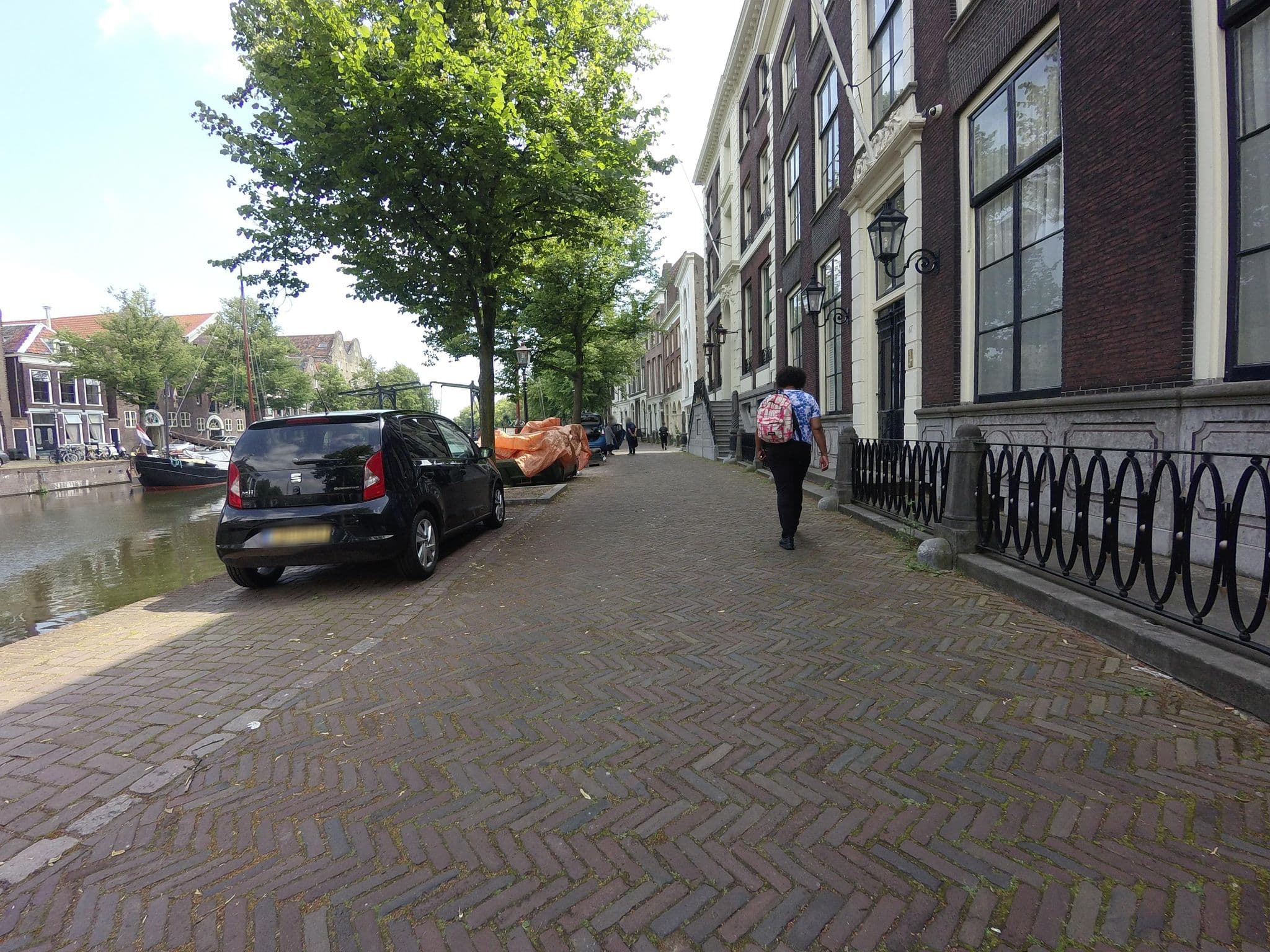Street view near Stadvilla Hotel Mout, Schiedam — © ankeric (CC BY-SA · Mapillary)