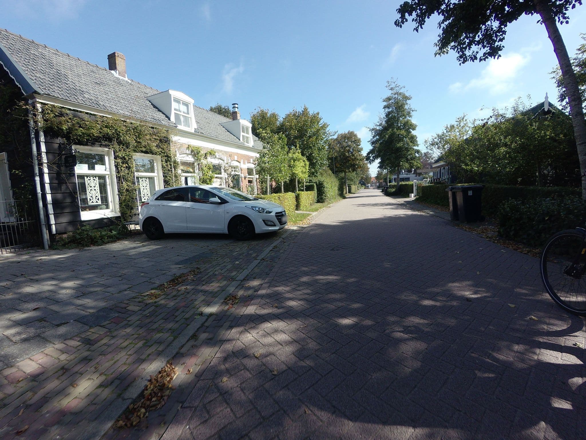 Street view near De 4 Biggetjes, Meliskerke — © madel (CC BY-SA · Mapillary)