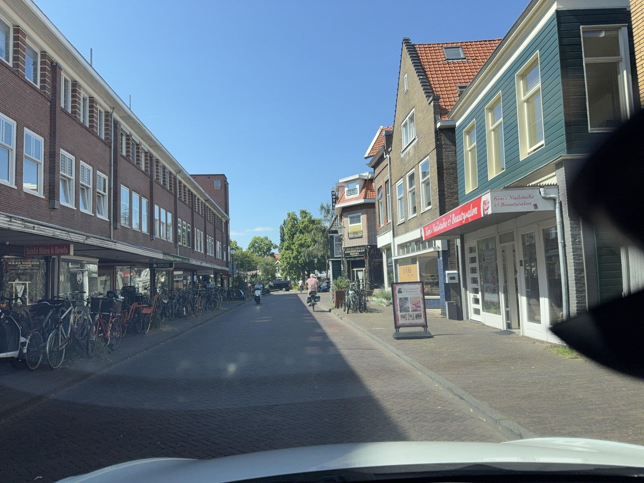 Street view near Golden Zaan Hotel, Zaandam — © ottor (CC BY-SA · Mapillary)