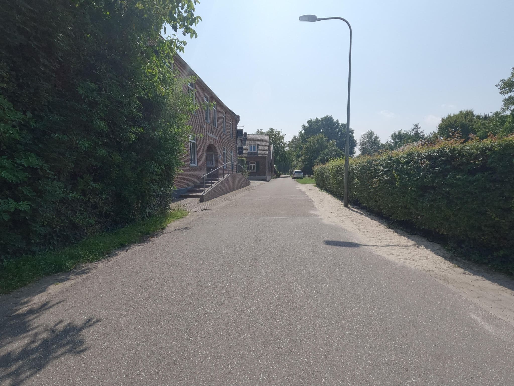 Street view near De Oolderhofjes, Herten — © hektor1989 (CC BY-SA · Mapillary)