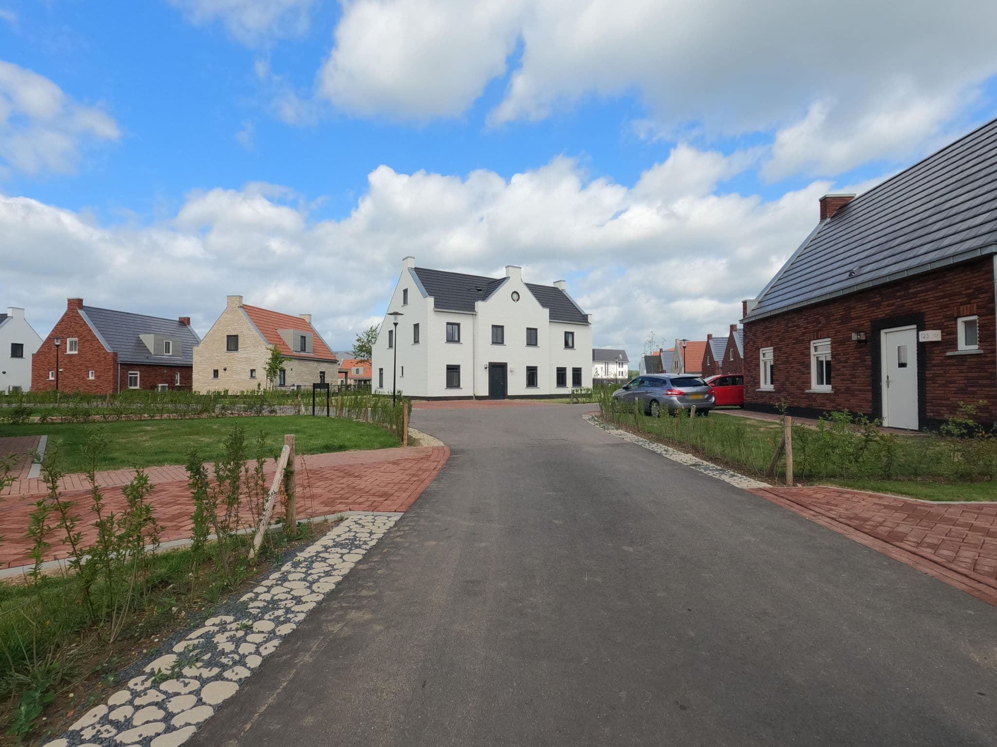 Street view near Woning 77, Thorn — © hektor1989 (CC BY-SA · Mapillary)