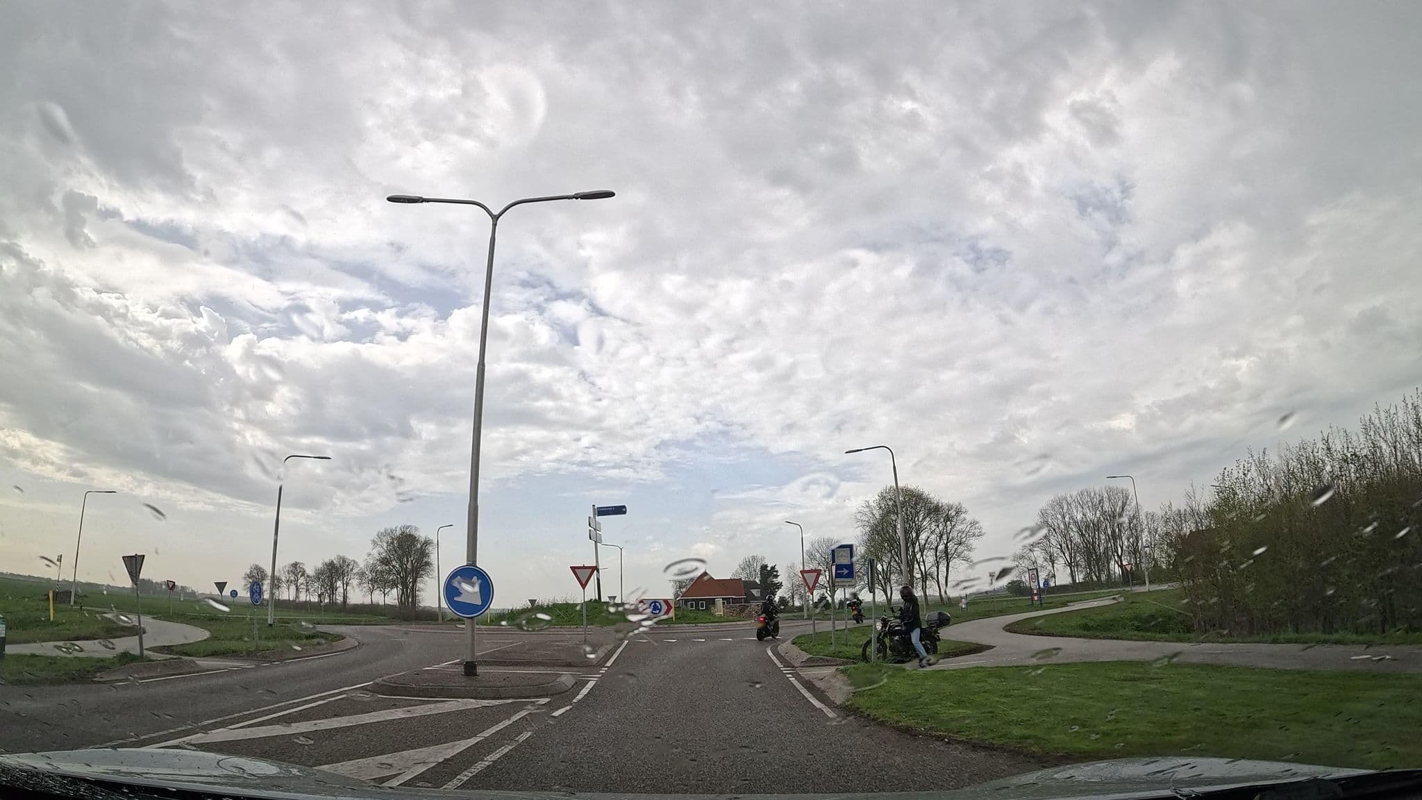 Street view near Waterloo, Woudsend — © thewizard (CC BY-SA · Mapillary)