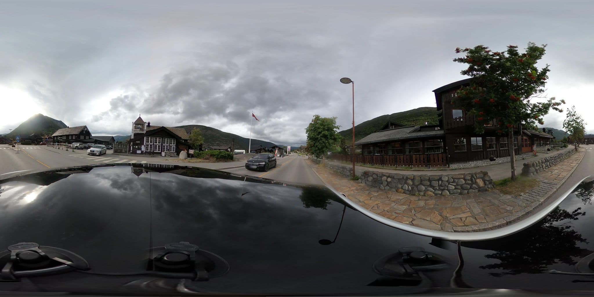 Street view near Fossberg hotel, Fossbergom — © tumblecow (CC BY-SA · Mapillary)